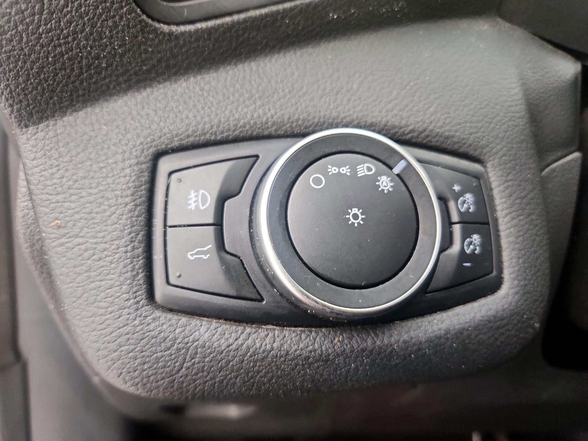 Thumbnail: 2018 Ford Escape - 13