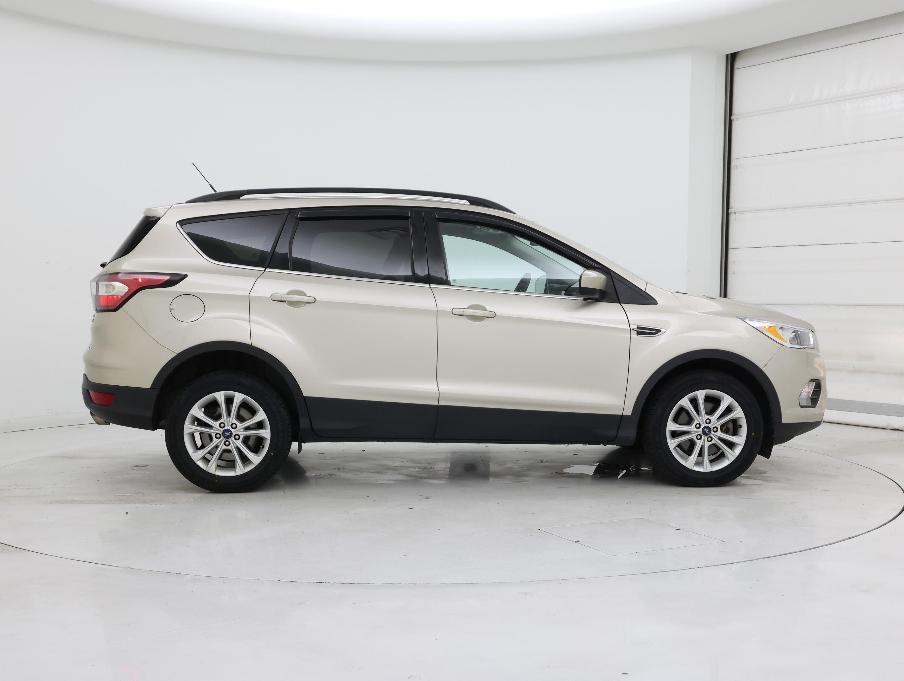 Thumbnail: 2018 Ford Escape - 7