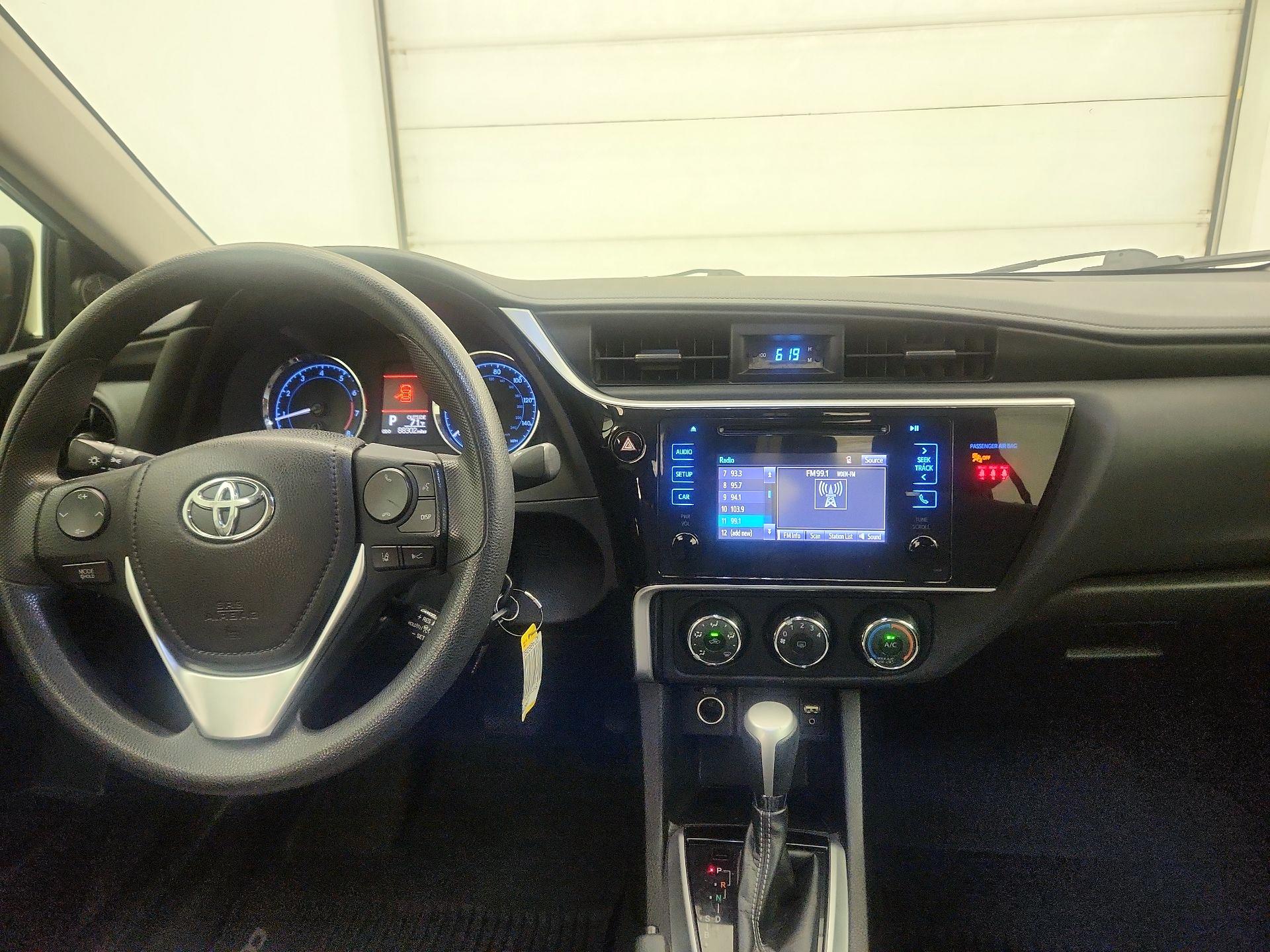 Thumbnail: 2018 Toyota Corolla - 9