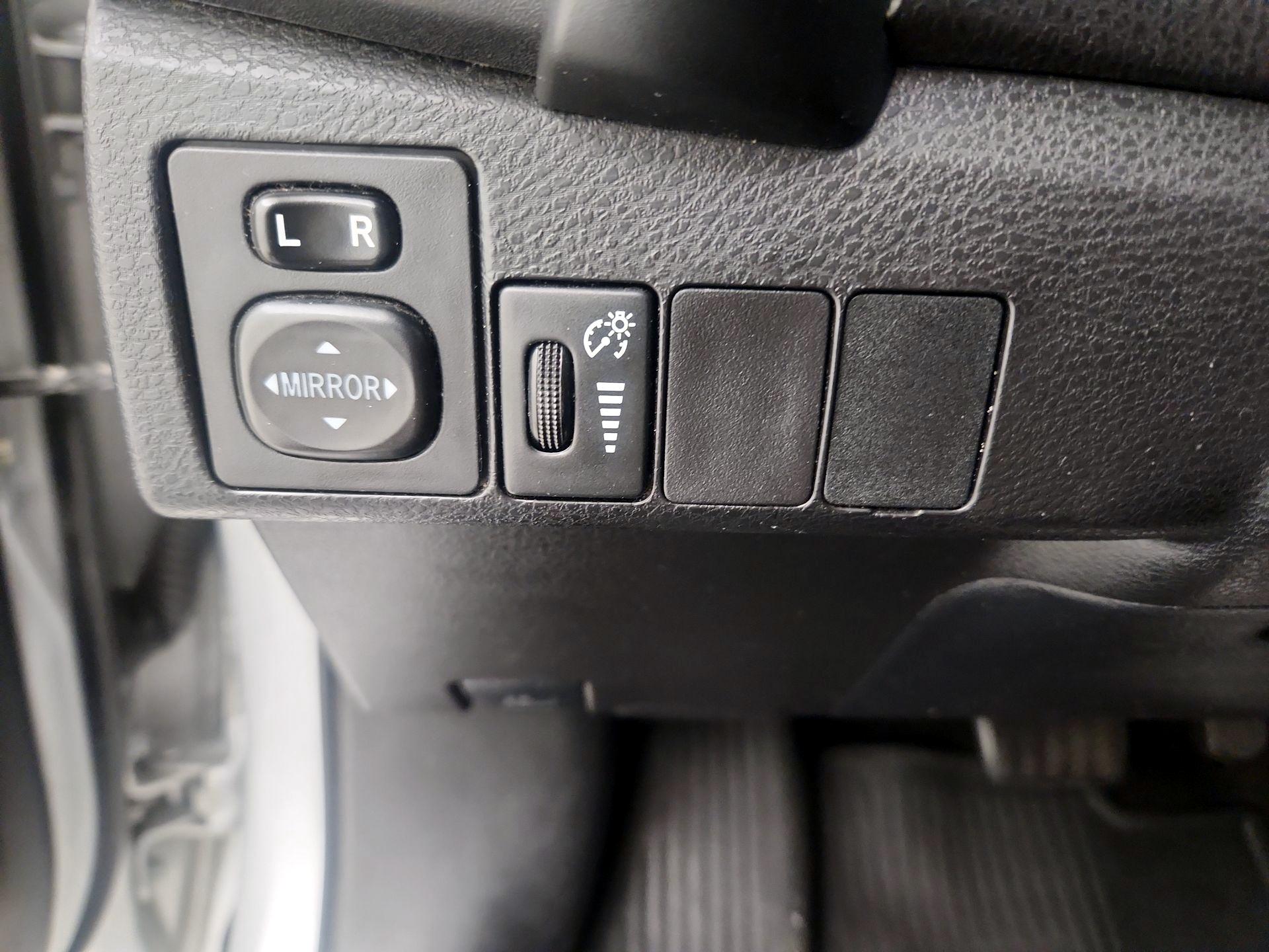Thumbnail: 2018 Toyota Corolla - 13