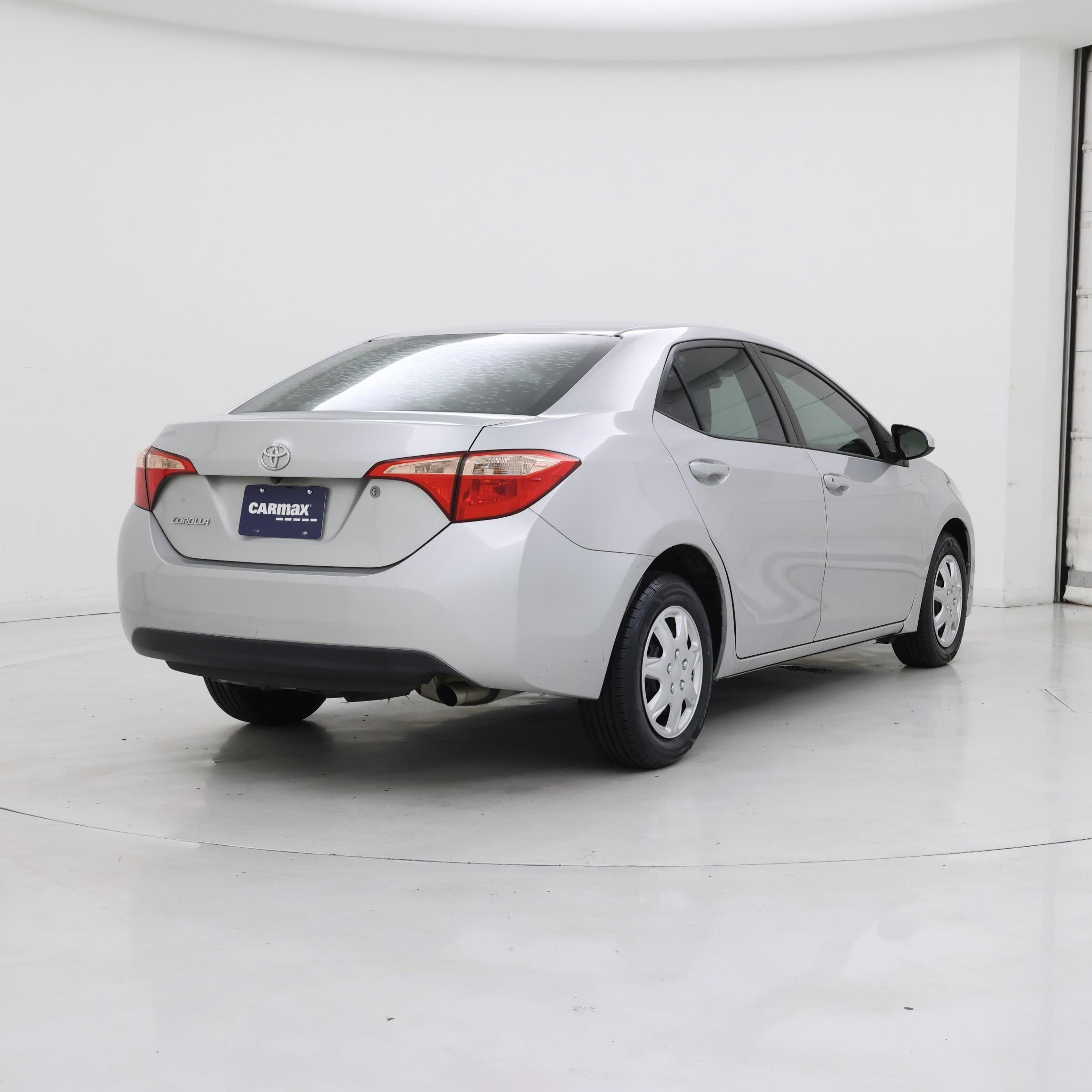 Thumbnail: 2018 Toyota Corolla - 8