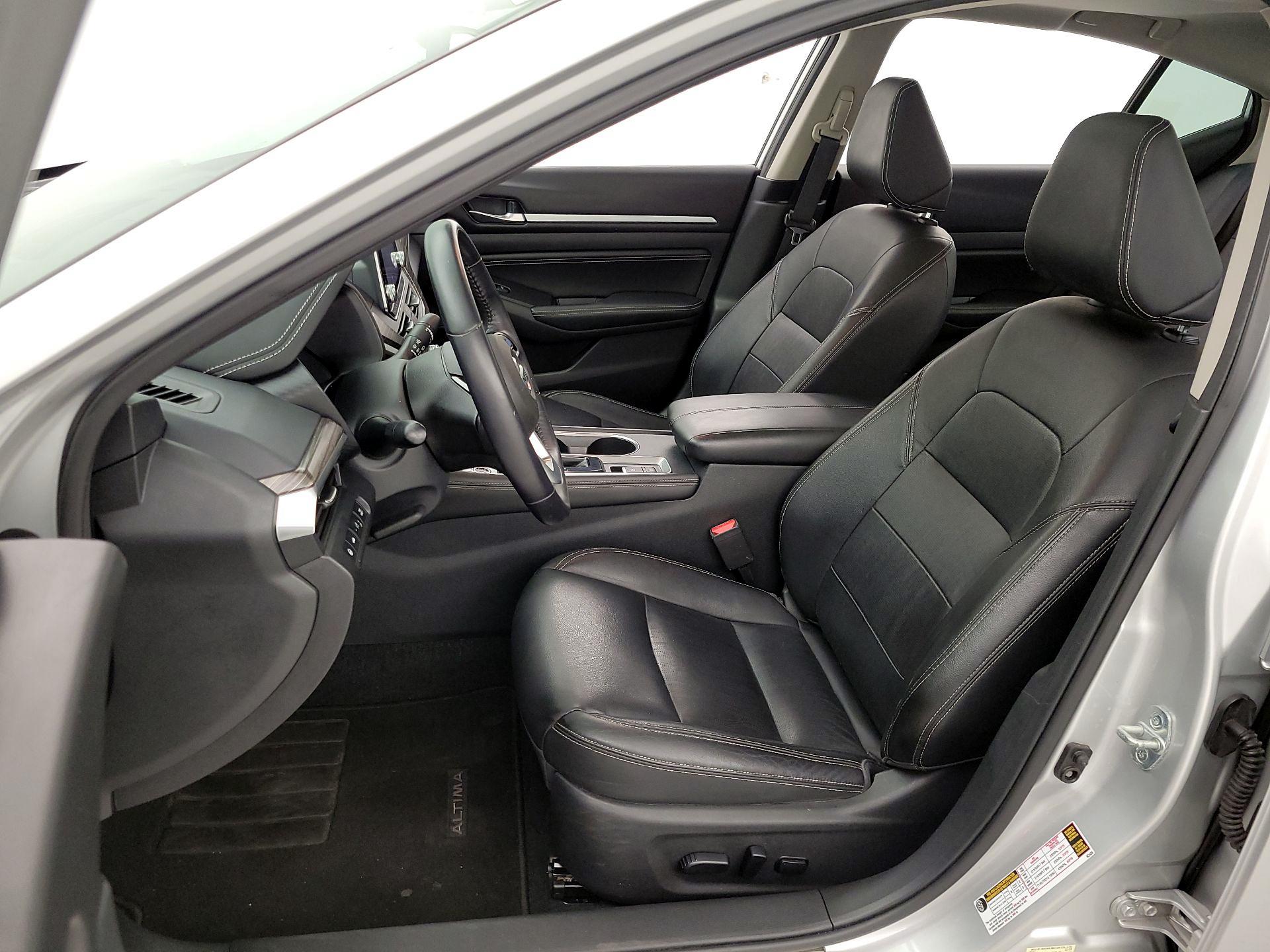 Thumbnail: 2019 Nissan Altima - 11
