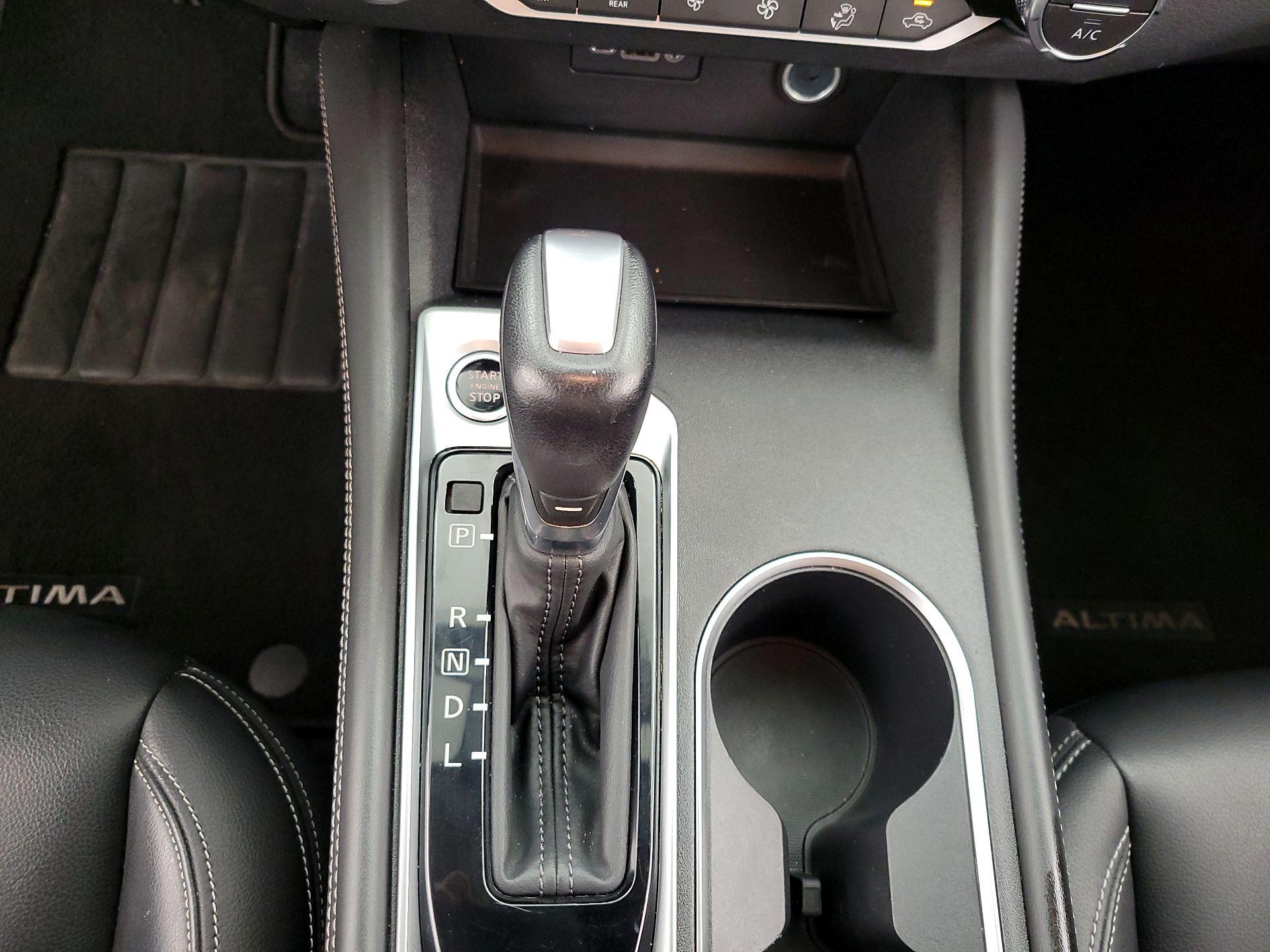 Thumbnail: 2019 Nissan Altima - 18