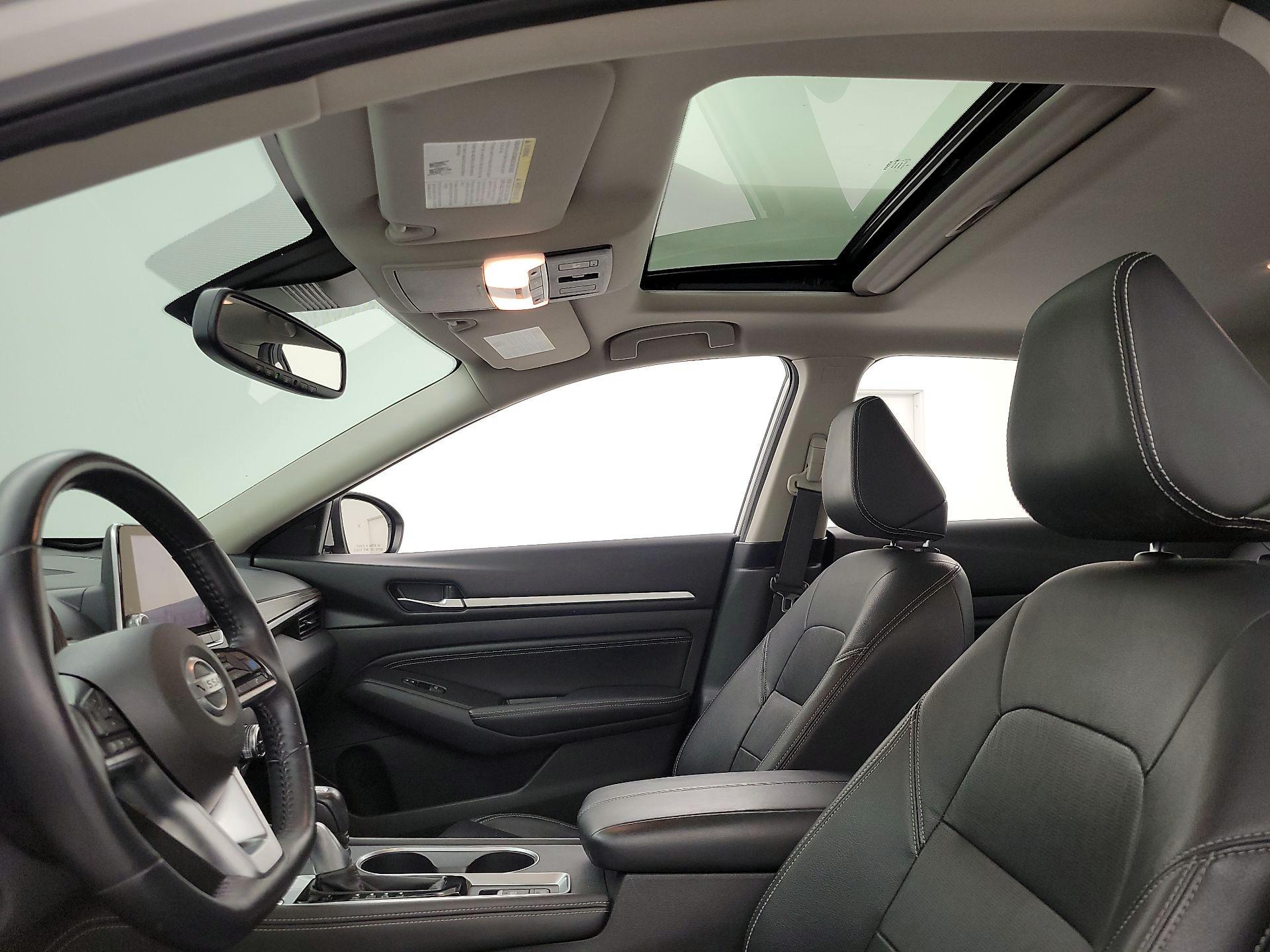 Thumbnail: 2019 Nissan Altima - 20