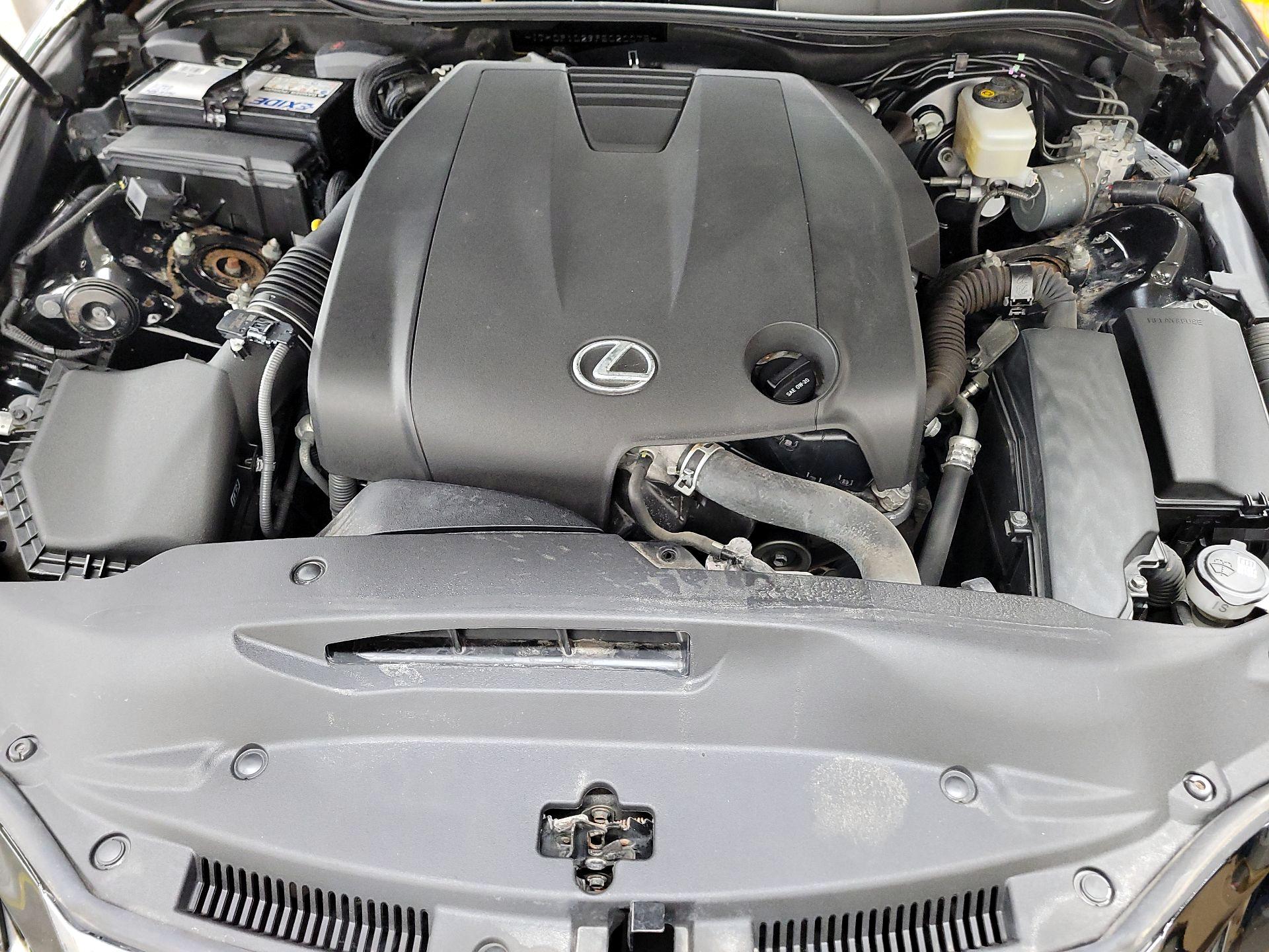 Thumbnail: 2015 Lexus IS - 20