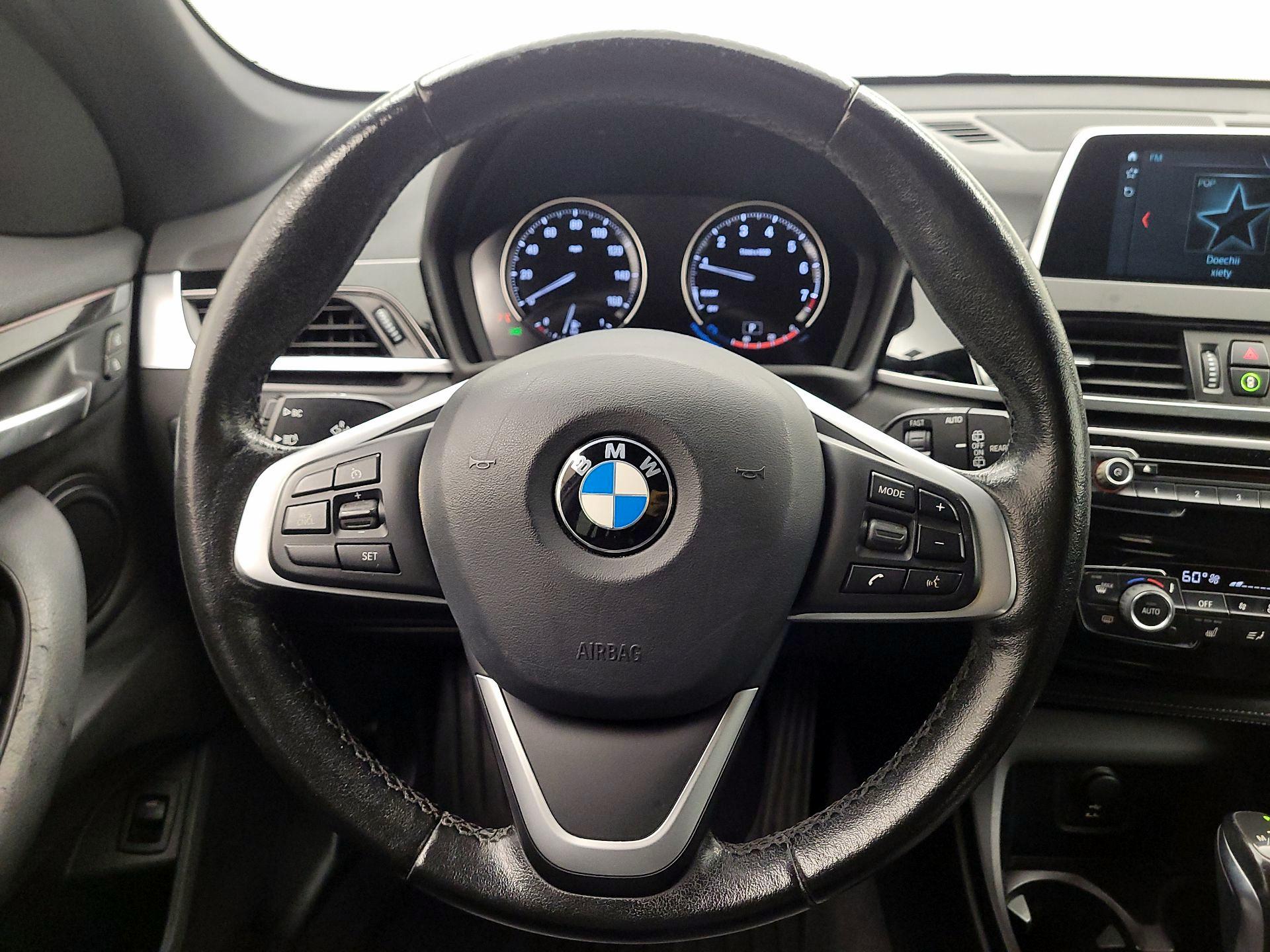 Thumbnail: 2019 BMW X1 - 10