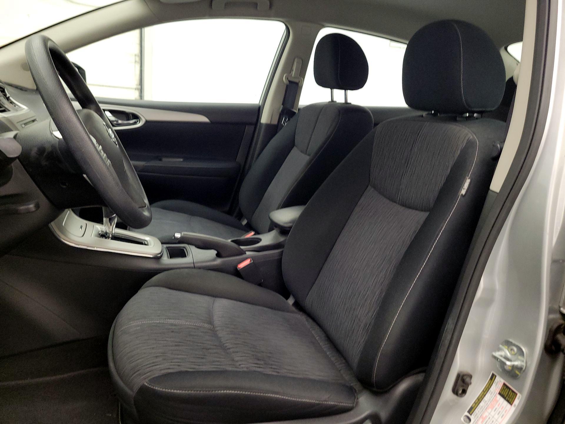 Thumbnail: 2014 Nissan Sentra - 11