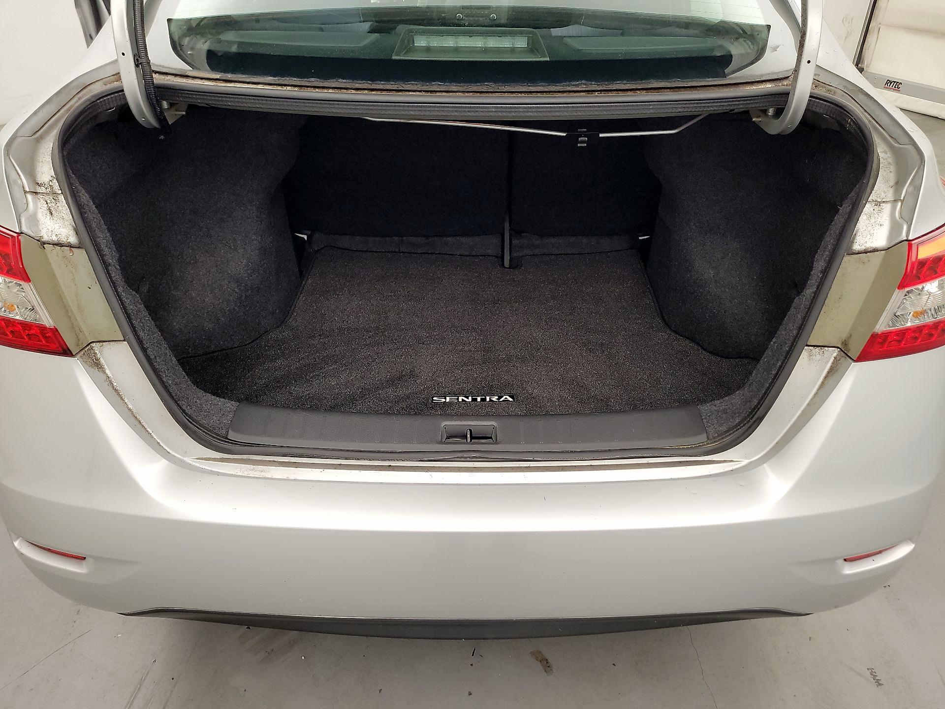 Thumbnail: 2014 Nissan Sentra - 19