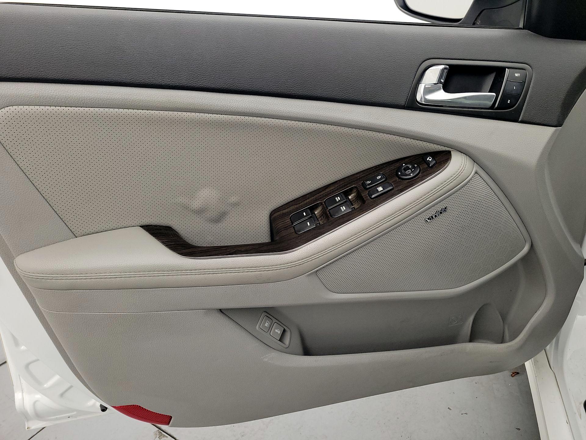 Thumbnail: 2014 Kia Optima - 12