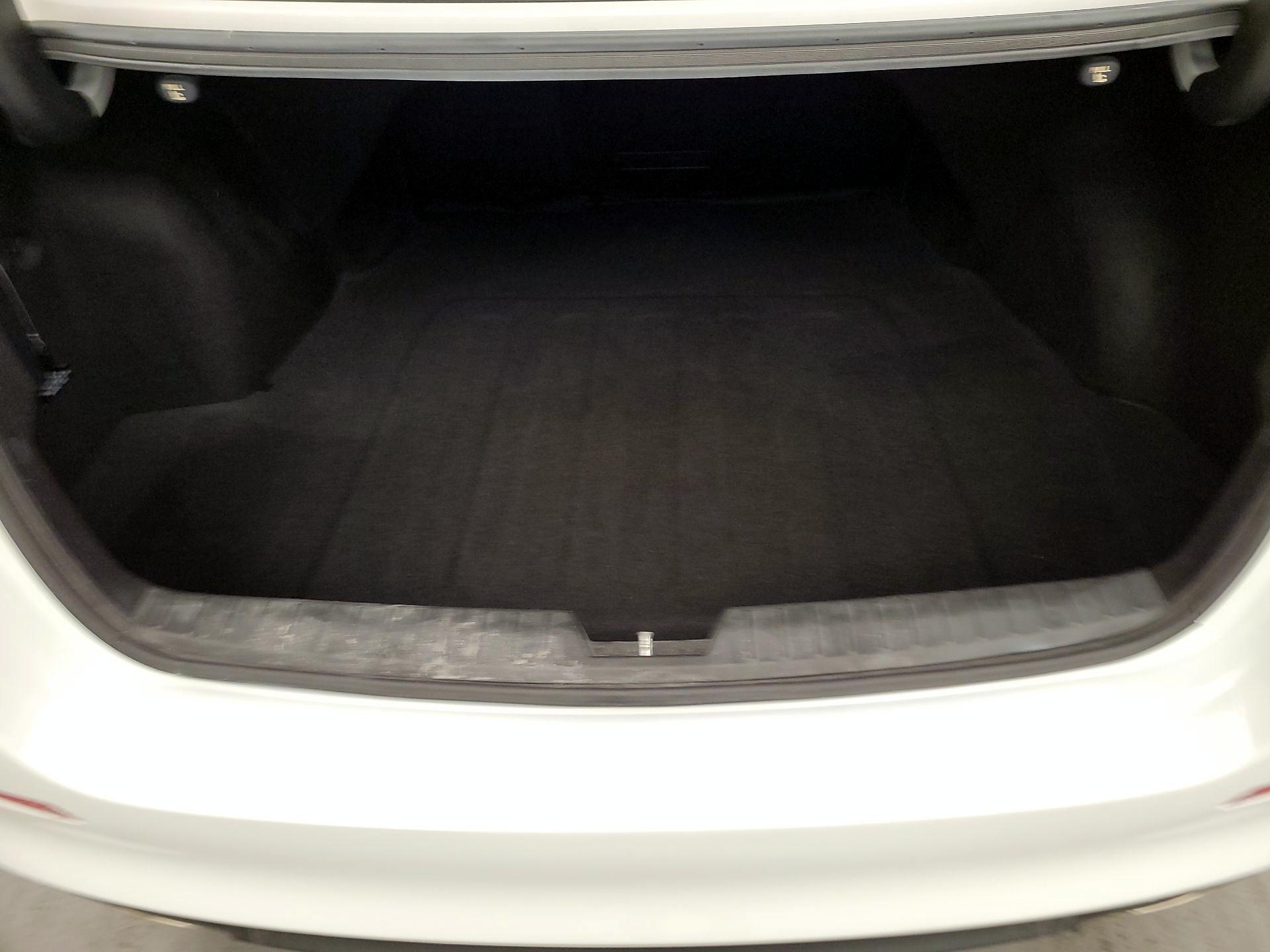 Thumbnail: 2014 Kia Optima - 20