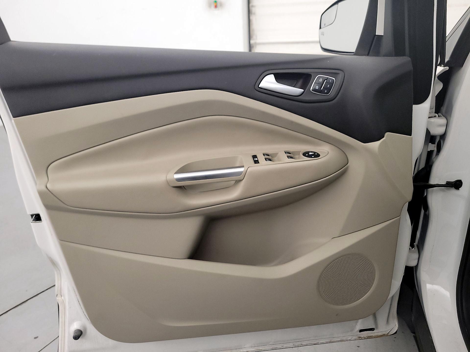 Thumbnail: 2015 Ford Escape - 12