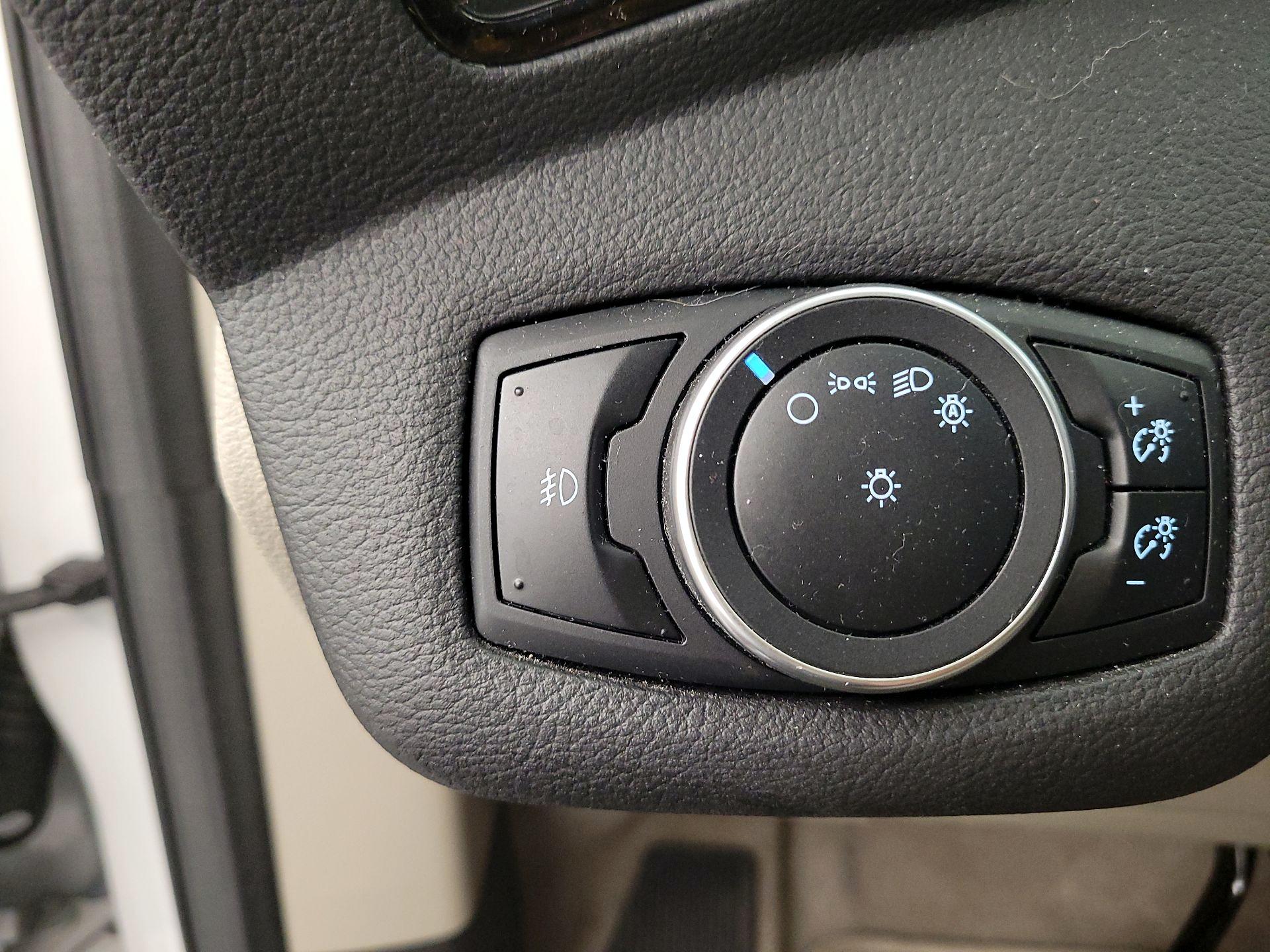 Thumbnail: 2015 Ford Escape - 13