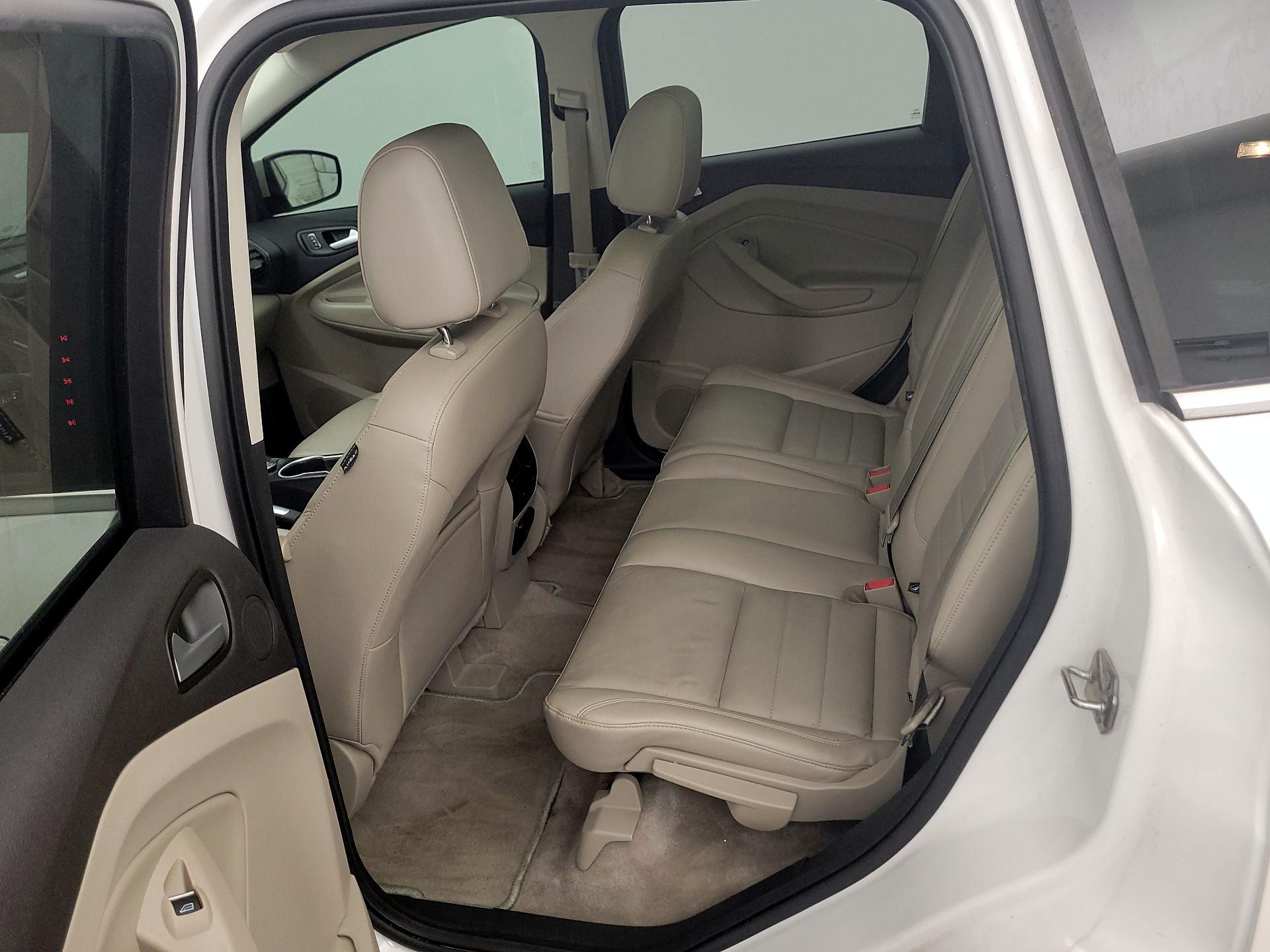 Thumbnail: 2015 Ford Escape - 17