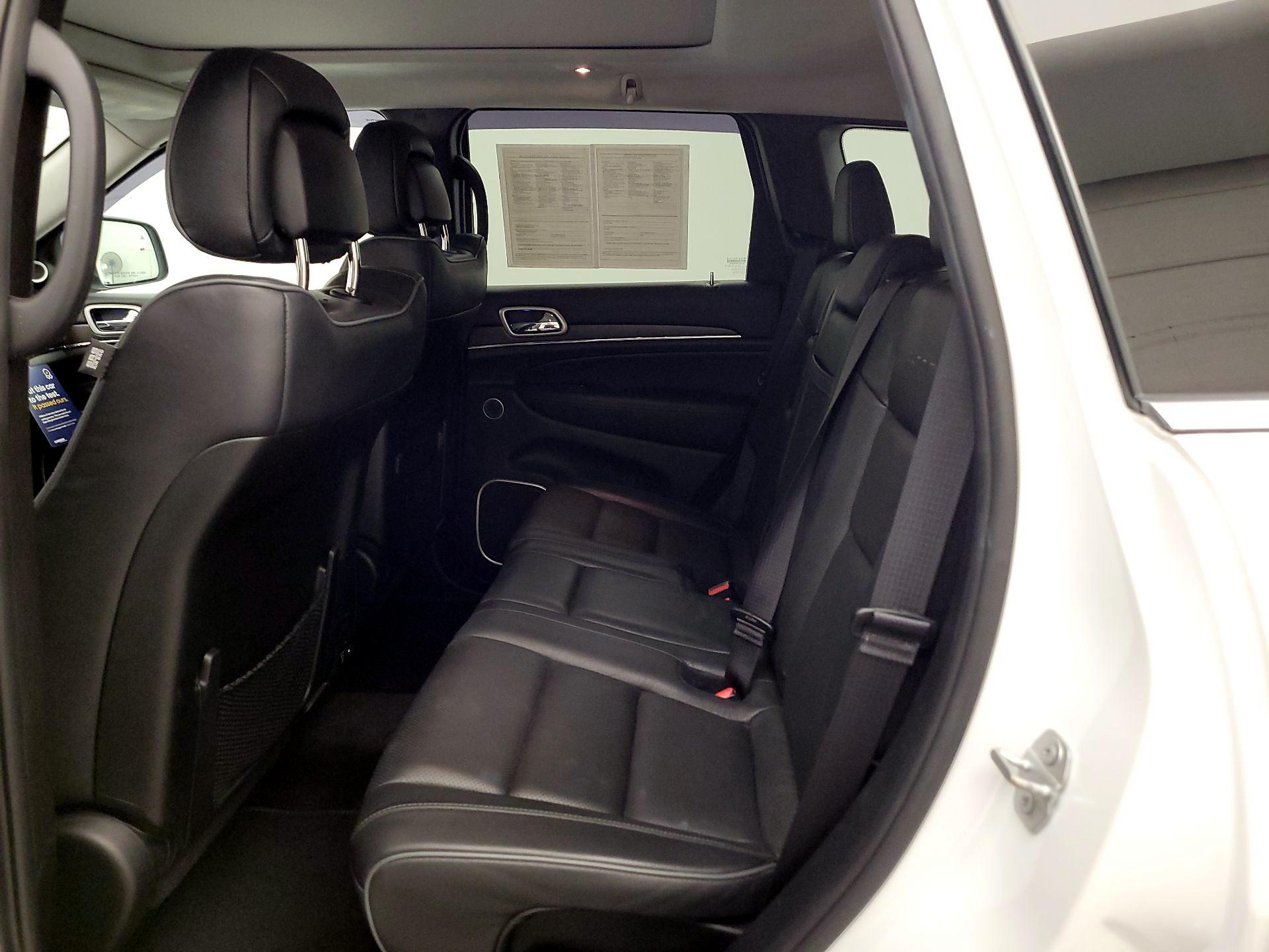 Thumbnail: 2019 Jeep Grand Cherokee - 16