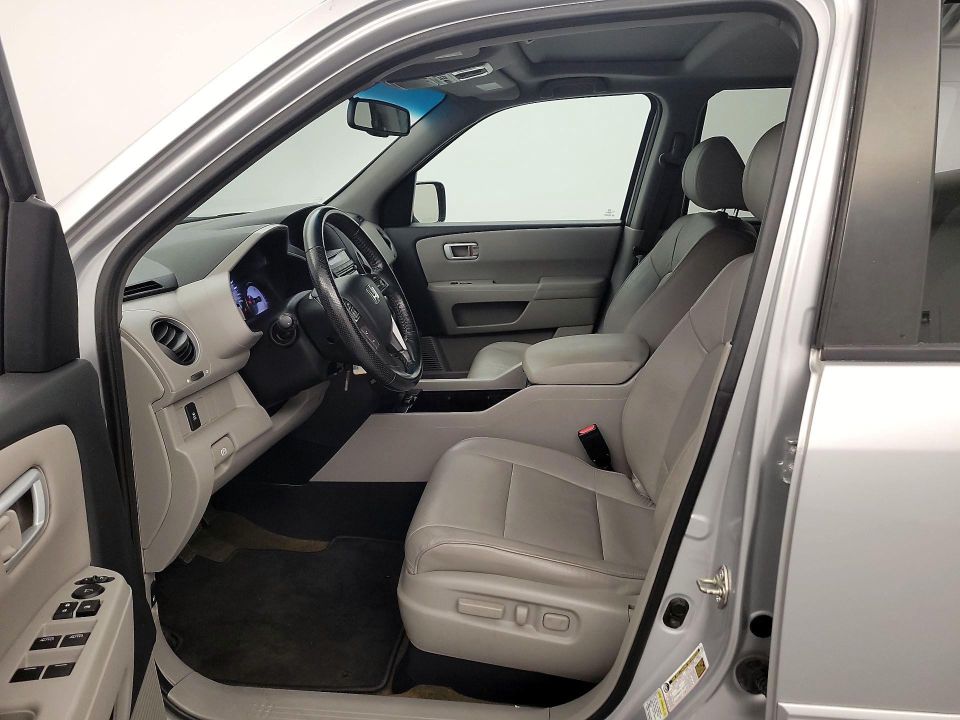 Thumbnail: 2015 Honda Pilot - 11