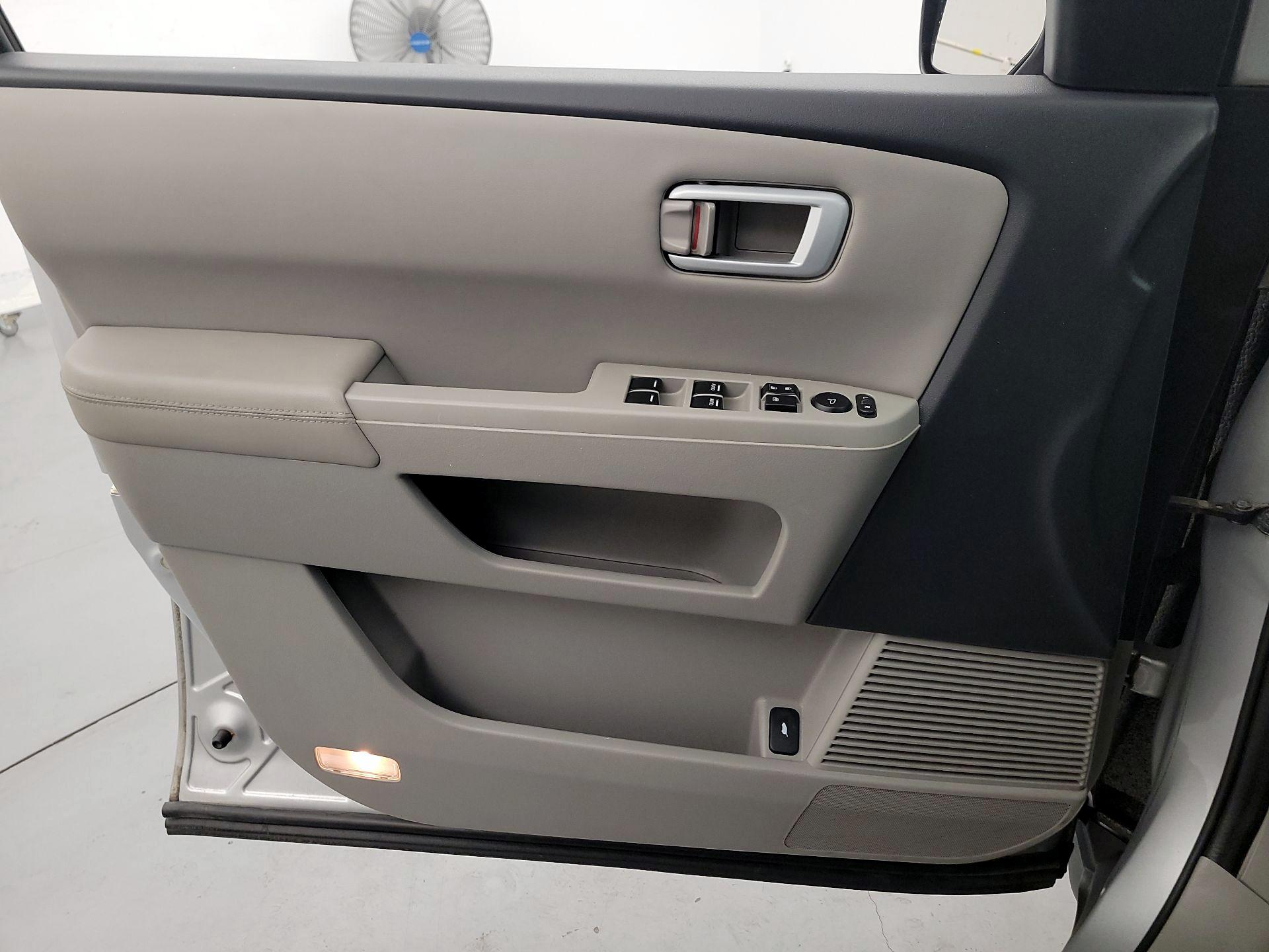 Thumbnail: 2015 Honda Pilot - 12