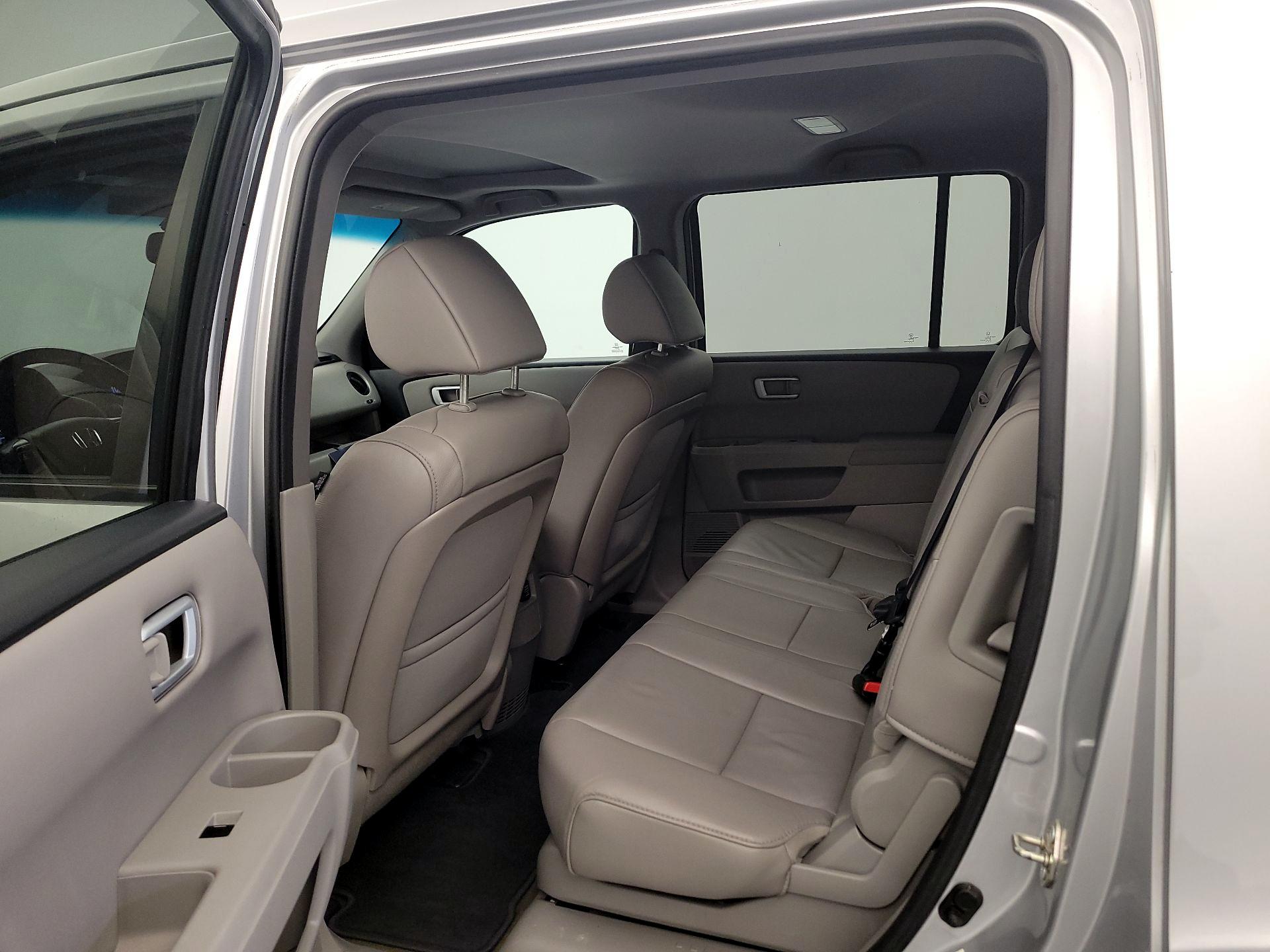 Thumbnail: 2015 Honda Pilot - 18