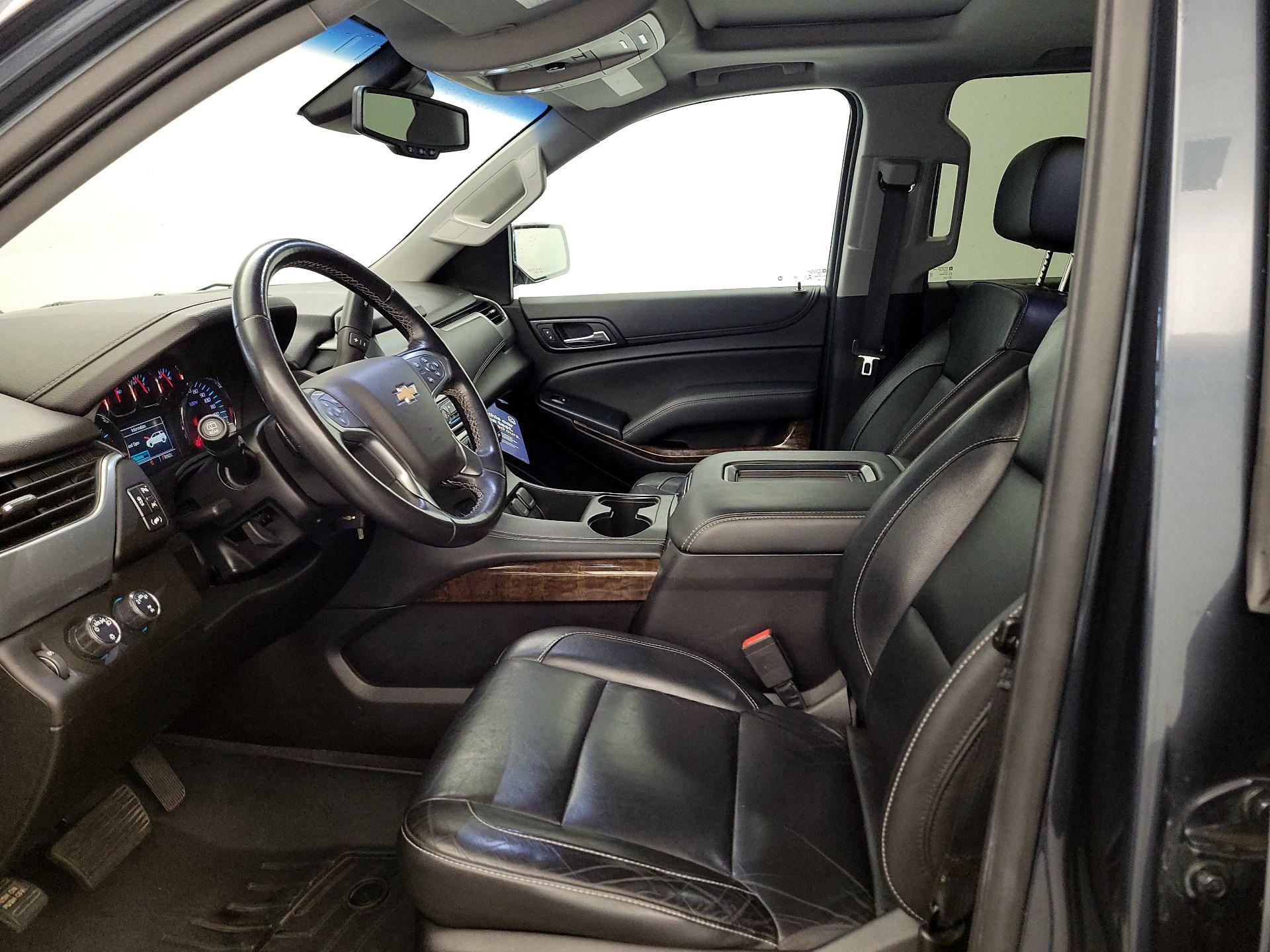 Thumbnail: 2019 Chevrolet Suburban - 11