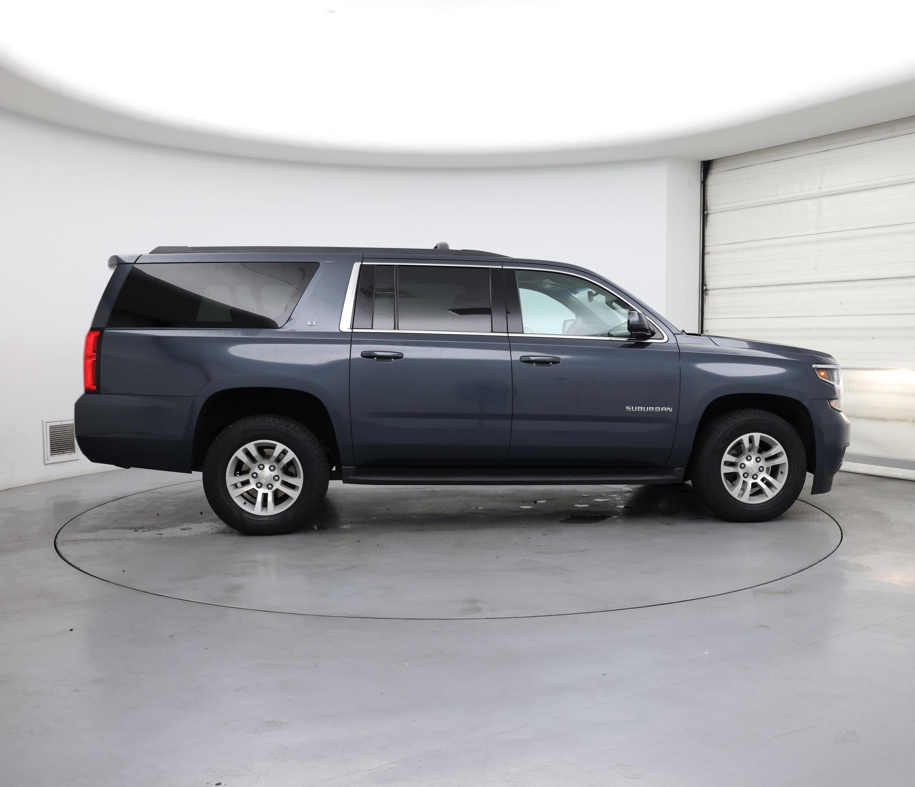 Thumbnail: 2019 Chevrolet Suburban - 7