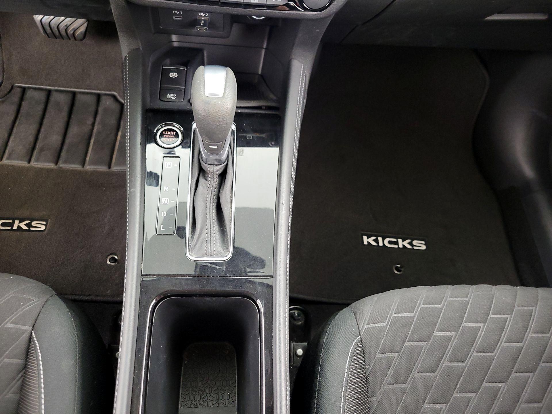Thumbnail: 2021 Nissan Kicks - 17
