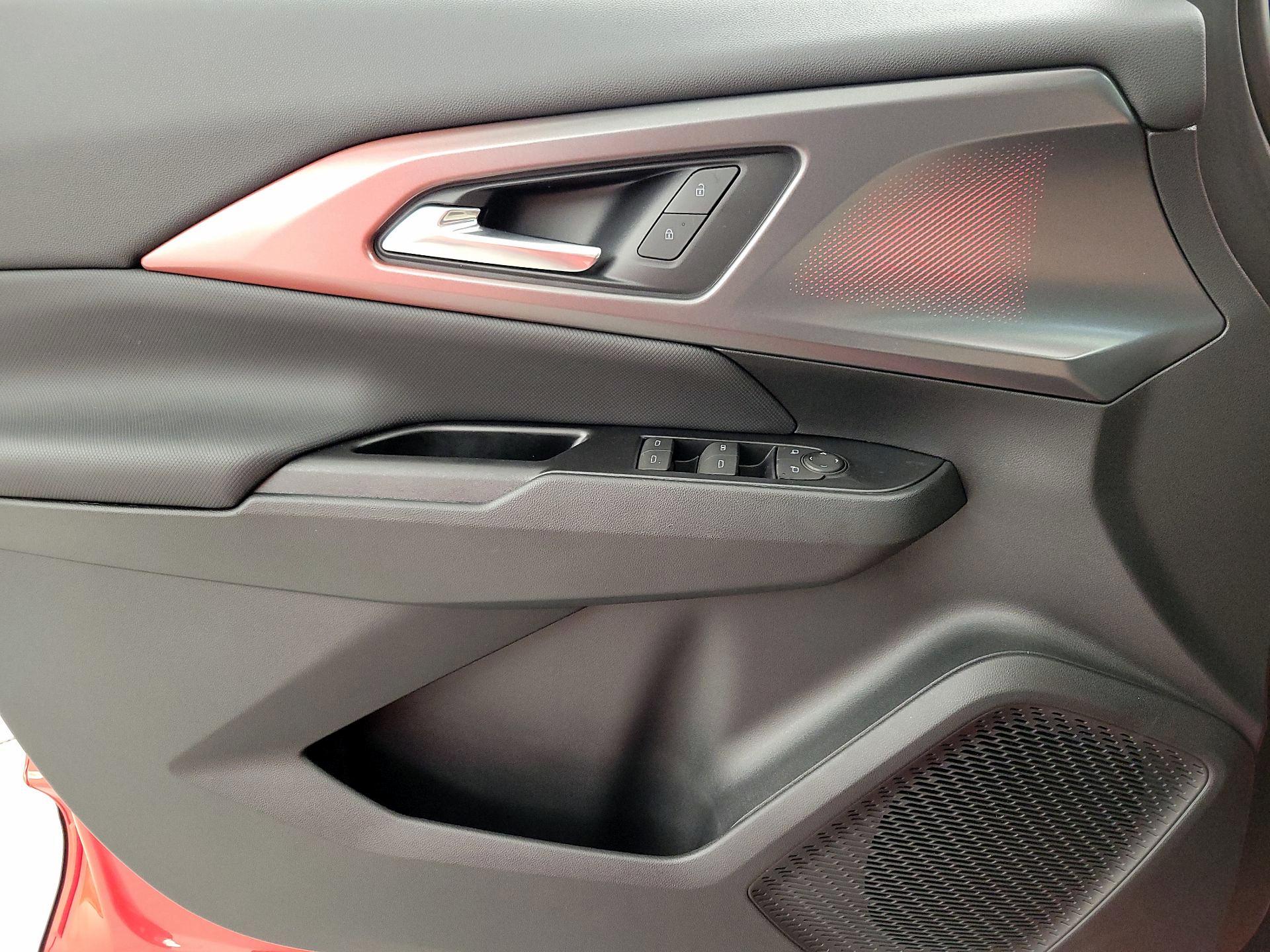 Thumbnail: 2025 Chevrolet Equinox - 12