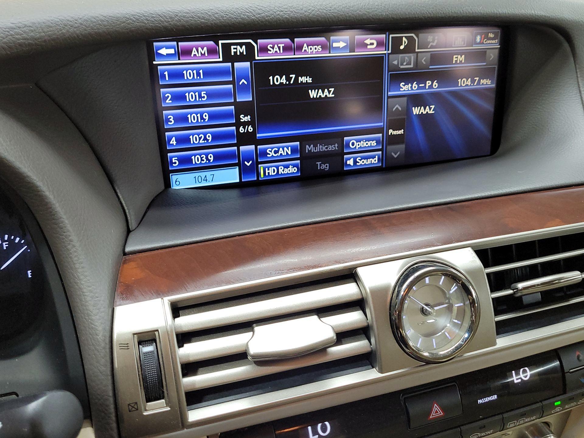 Thumbnail: 2013 Lexus LS - 13