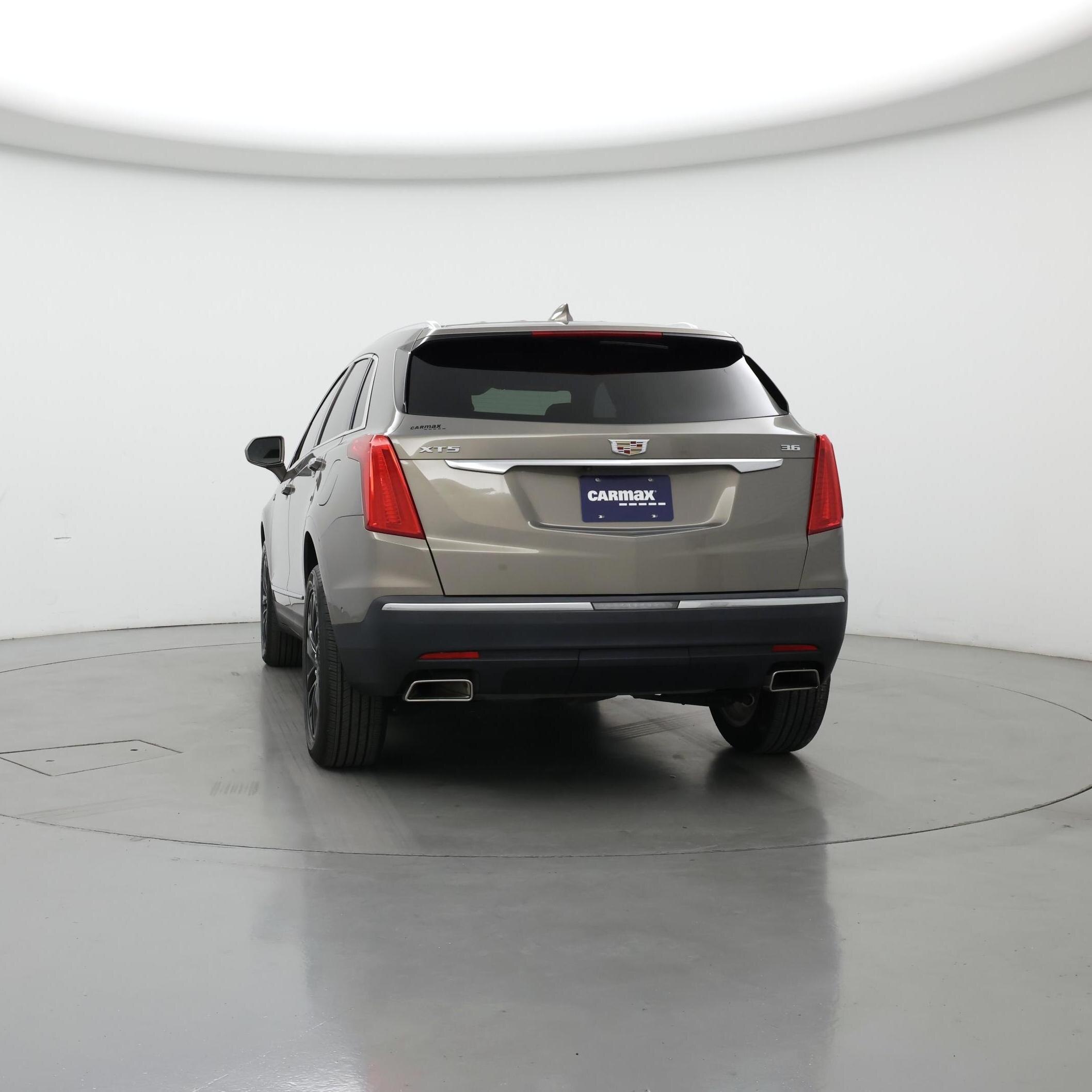 Thumbnail: 2019 Cadillac XT5 - 6