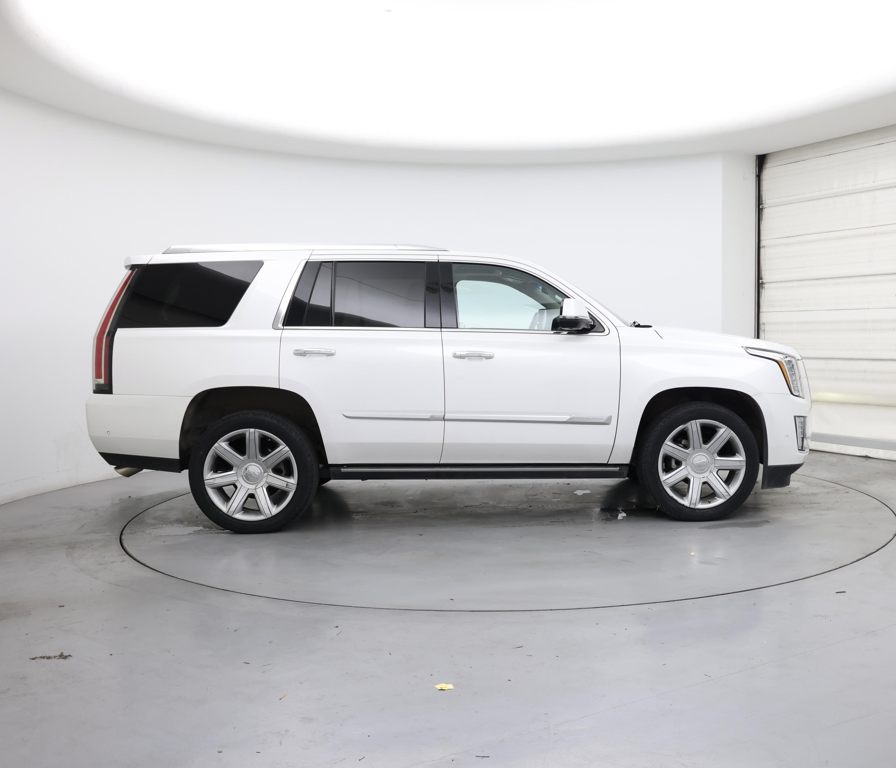 Thumbnail: 2017 Cadillac Escalade - 7