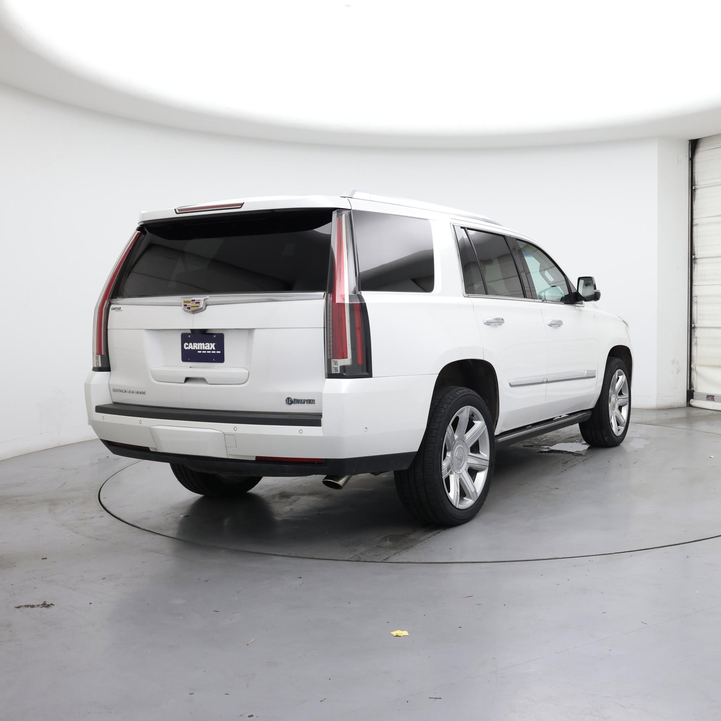 Thumbnail: 2017 Cadillac Escalade - 8