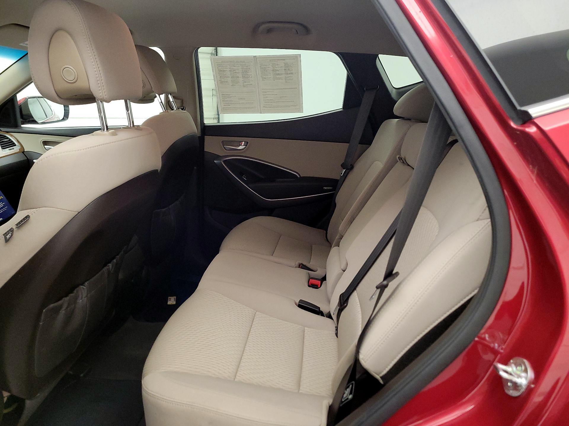 Thumbnail: 2016 Hyundai Santa Fe - 16