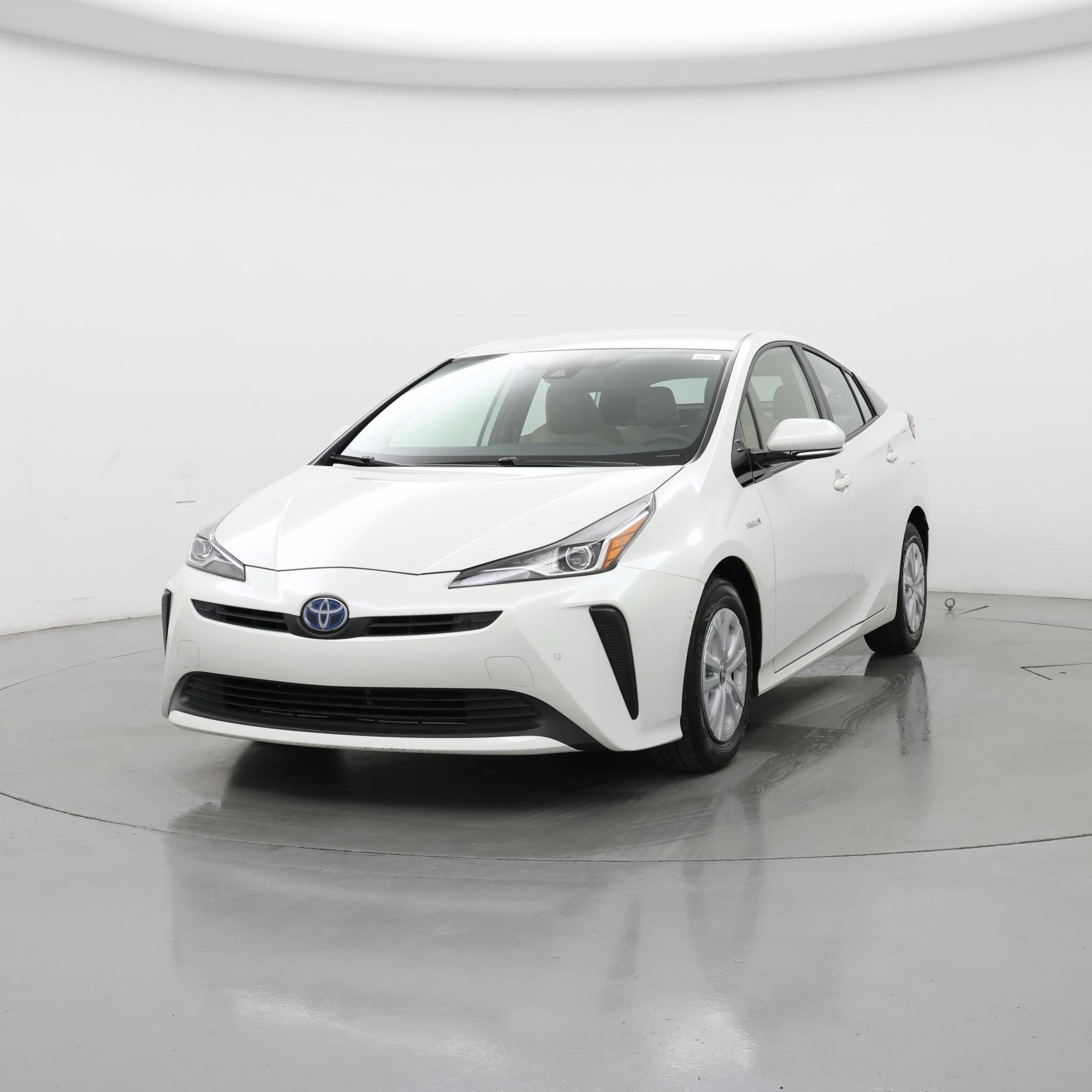 Thumbnail: 2019 Toyota Prius - 4