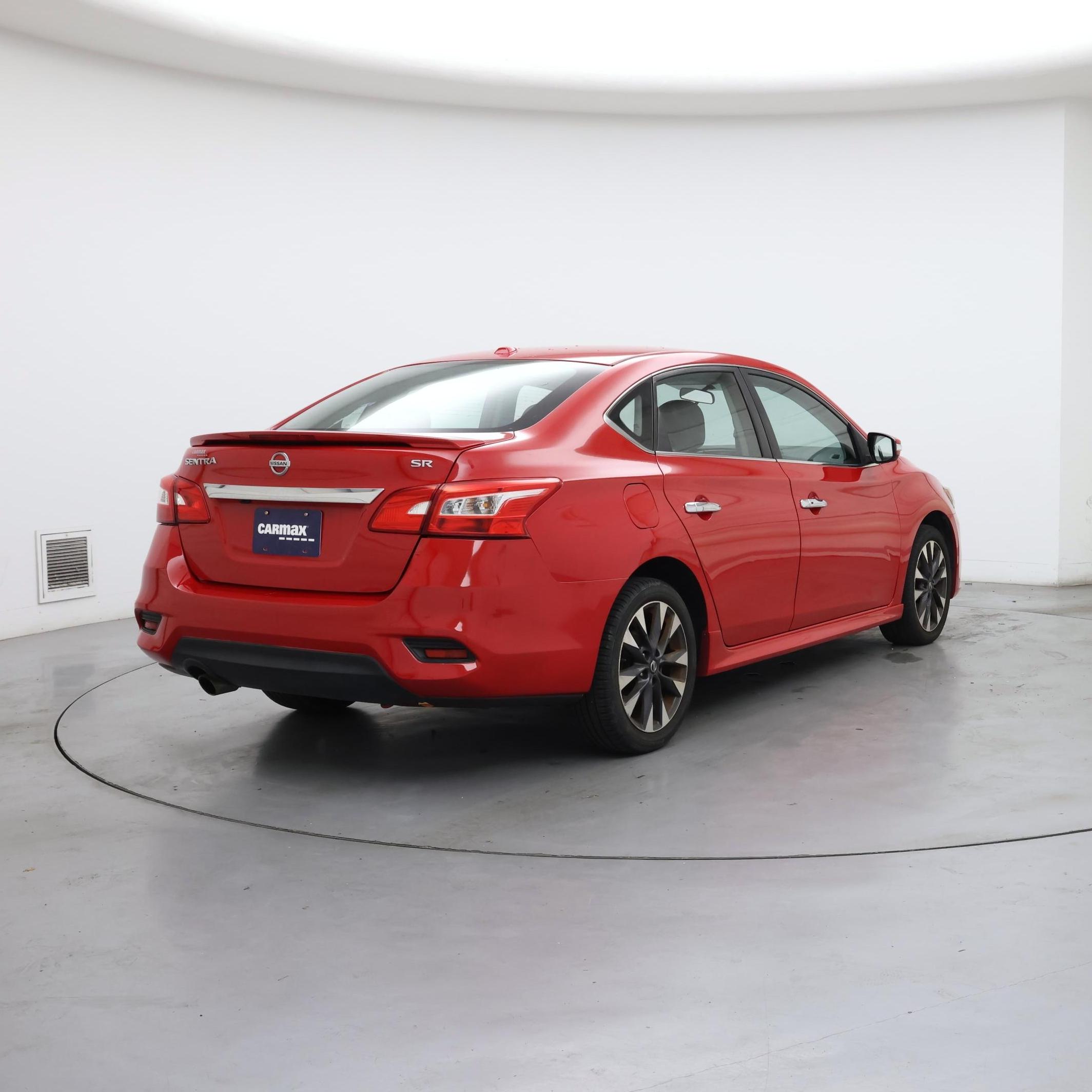Thumbnail: 2017 Nissan Sentra - 8