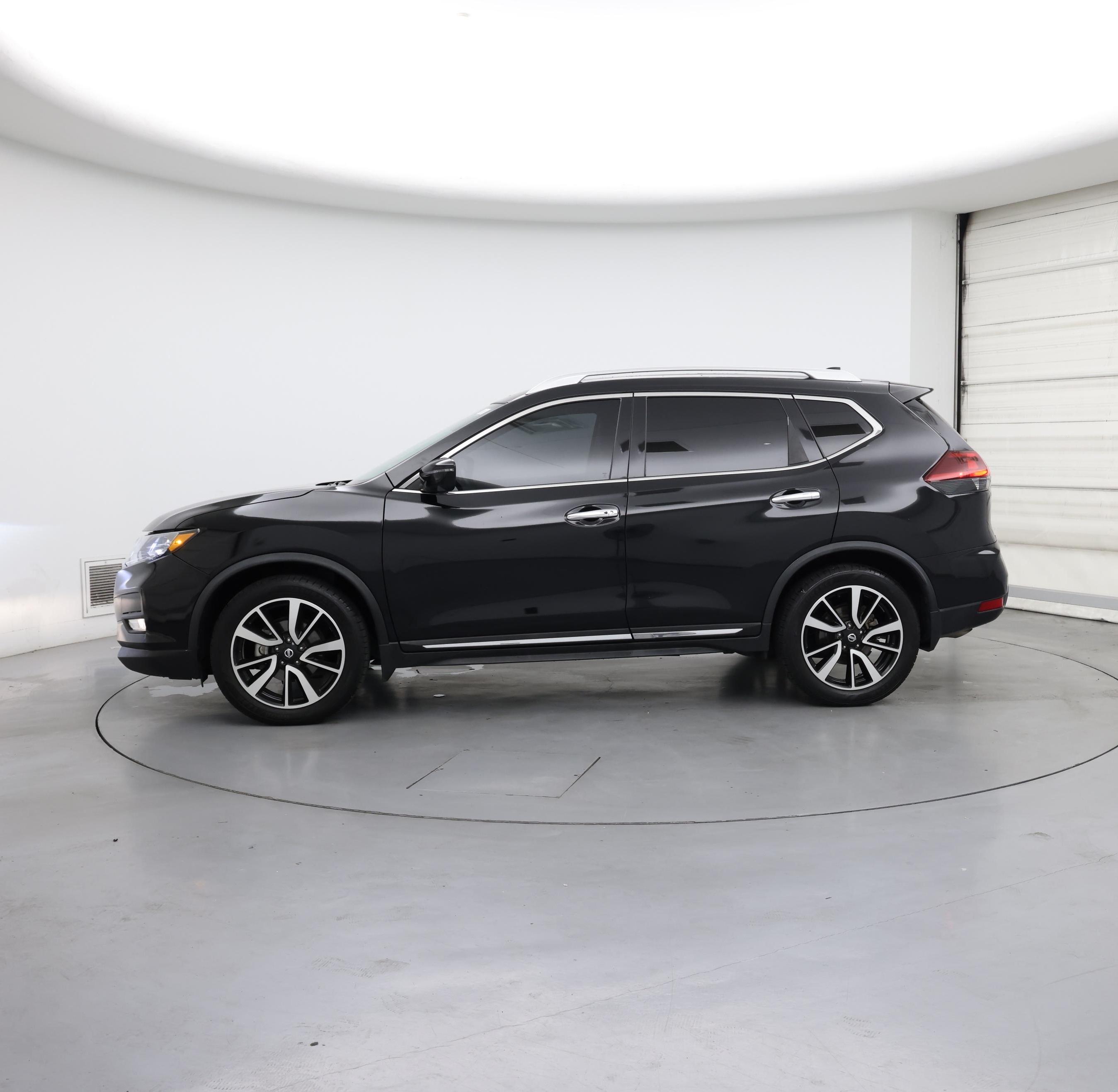 Thumbnail: 2018 Nissan Rogue - 3