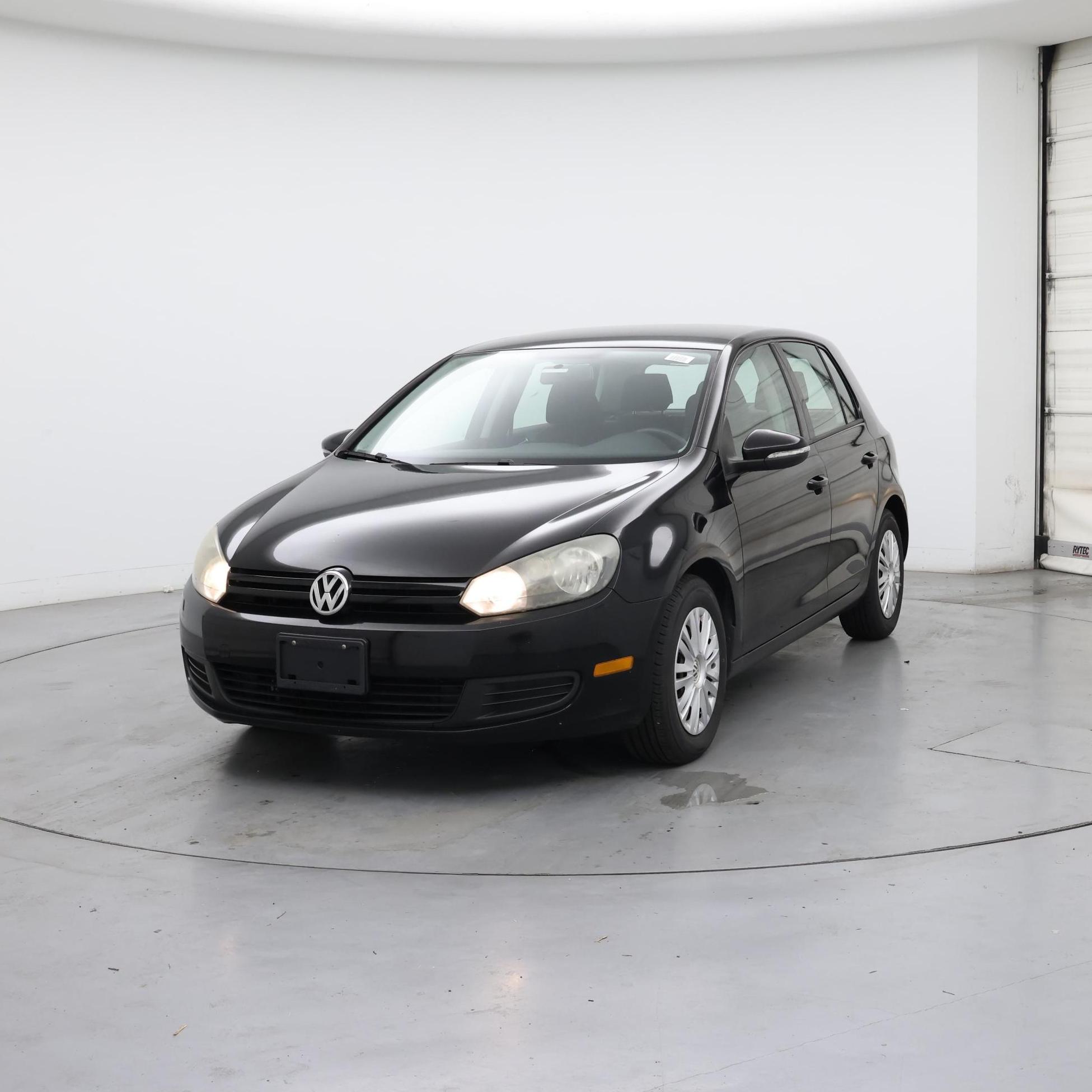 Thumbnail: 2013 Volkswagen Golf - 4