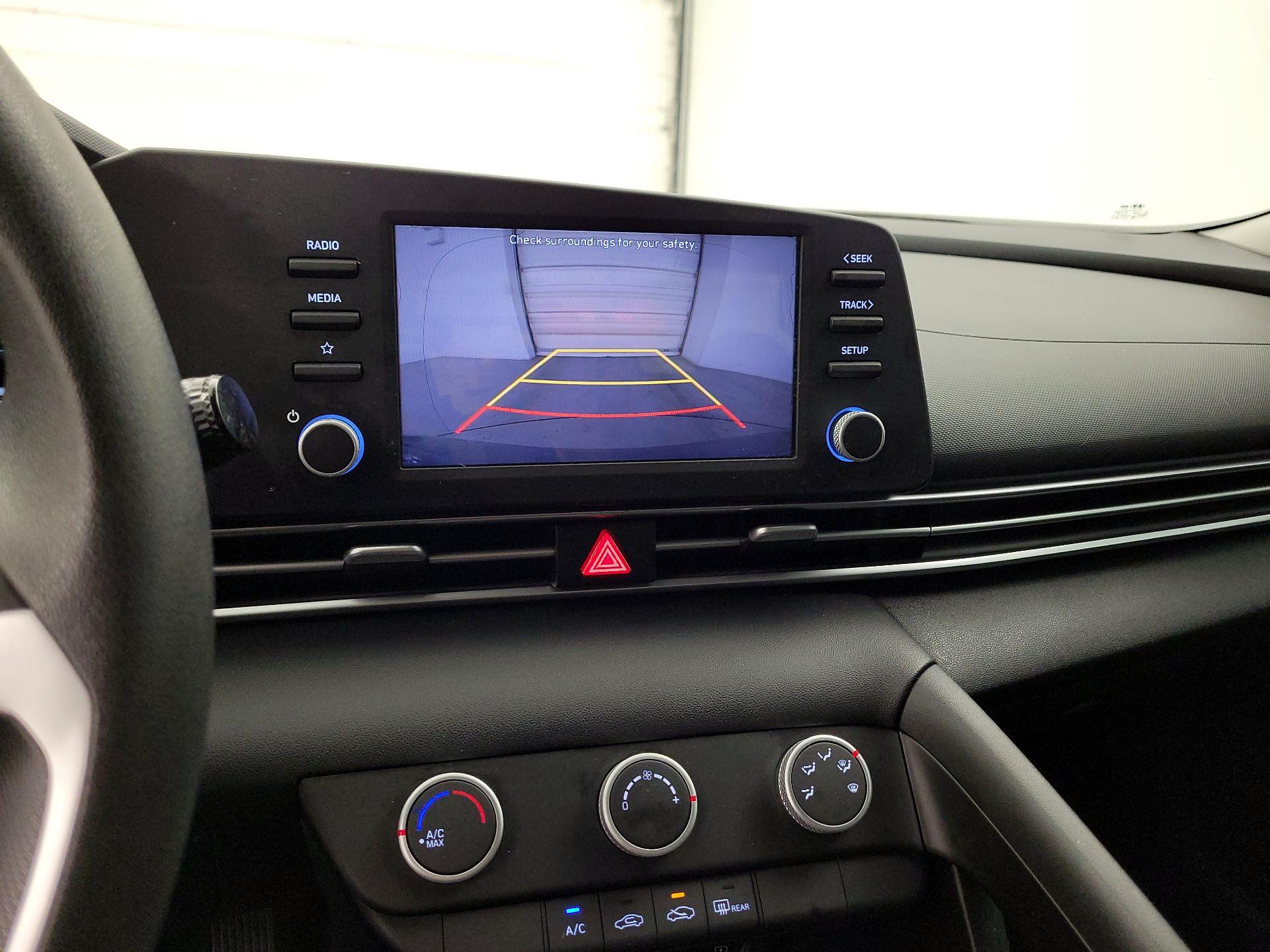 Thumbnail: 2021 Hyundai Elantra - 14