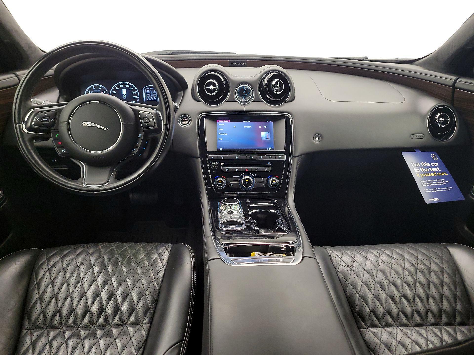 Thumbnail: 2016 Jaguar XJ - 9