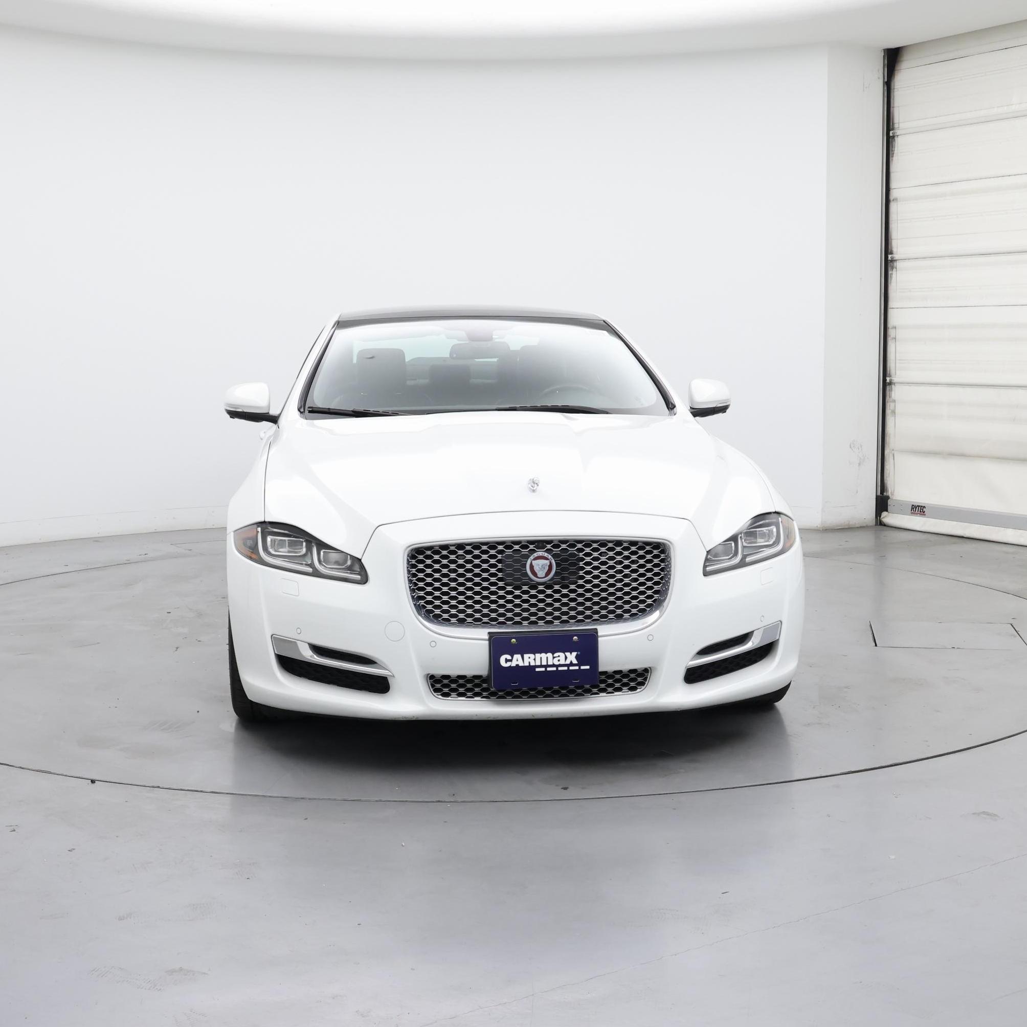 Thumbnail: 2016 Jaguar XJ - 5