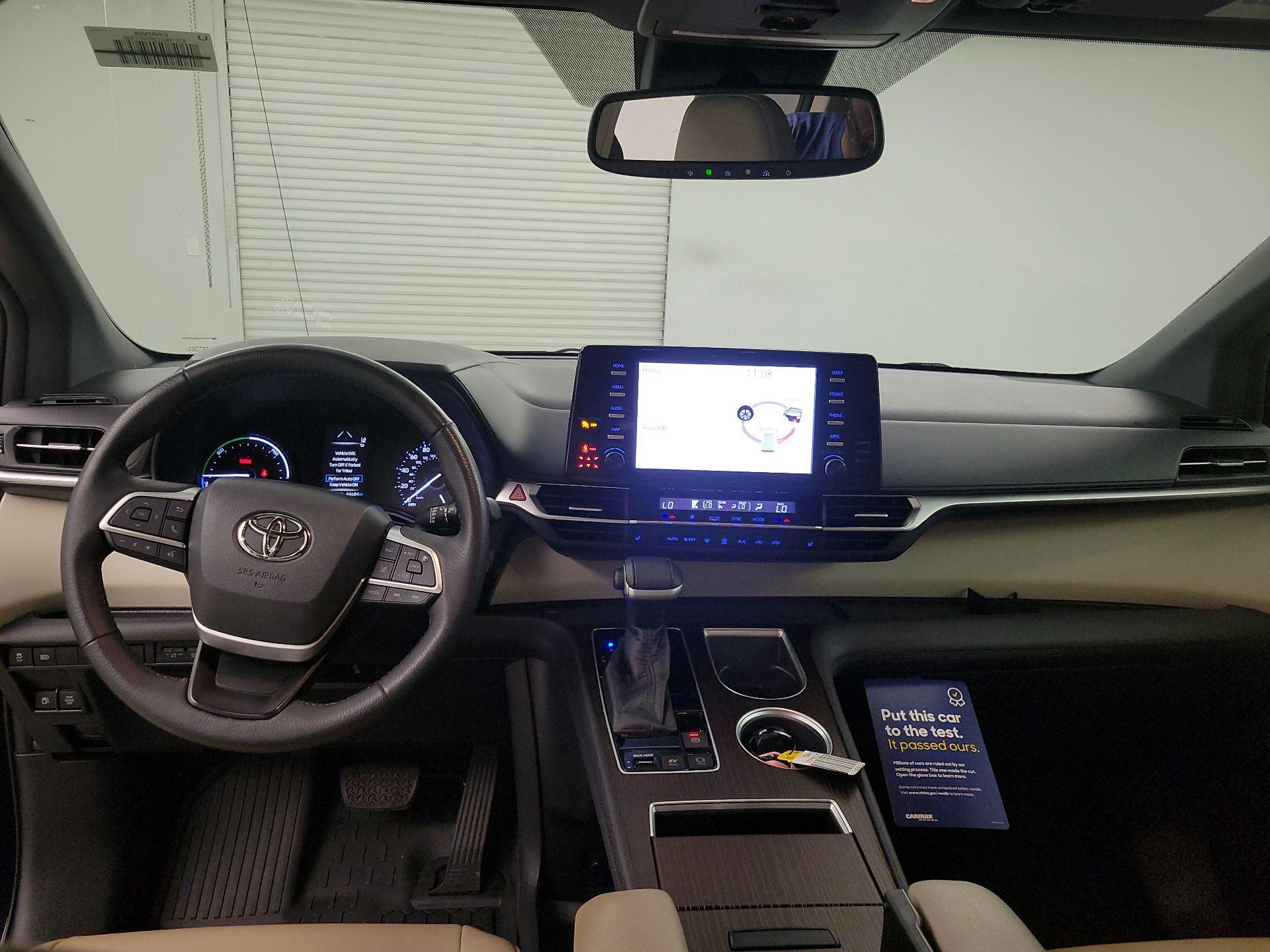 Thumbnail: 2021 Toyota Sienna - 9
