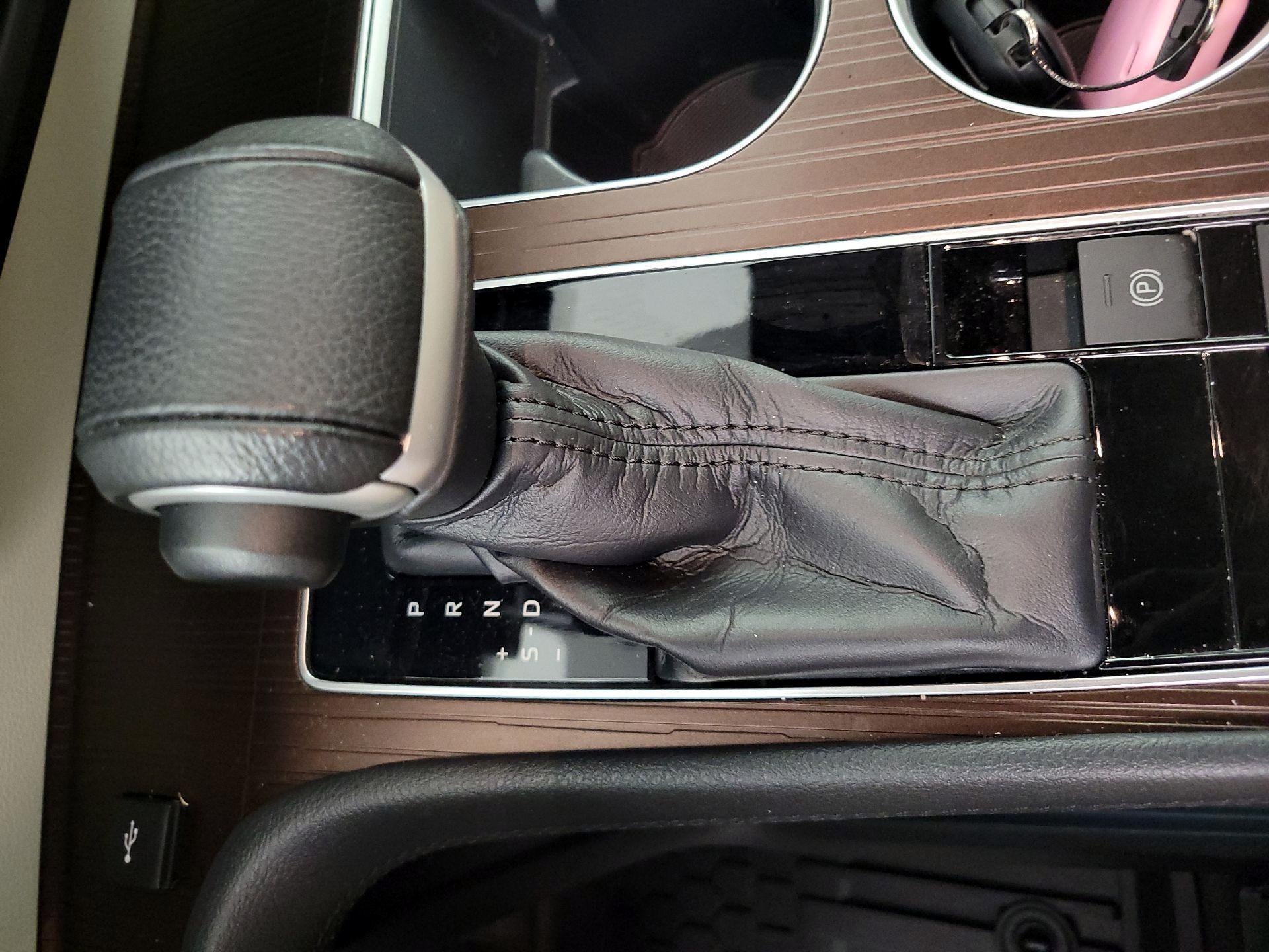 Thumbnail: 2021 Toyota Sienna - 17