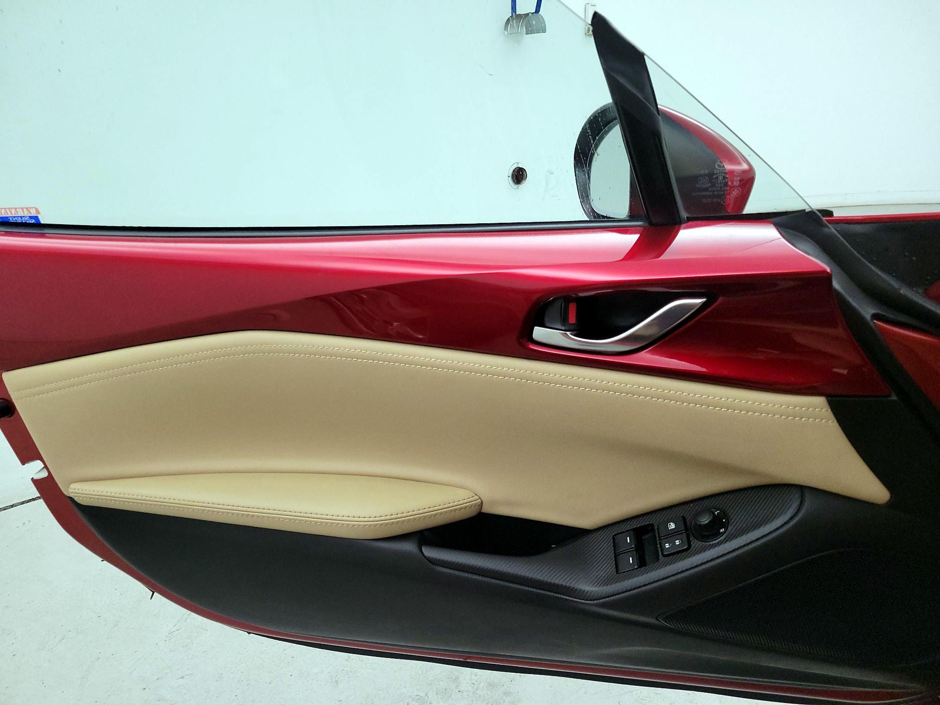 Thumbnail: 2020 Mazda MX-5 Miata - 12