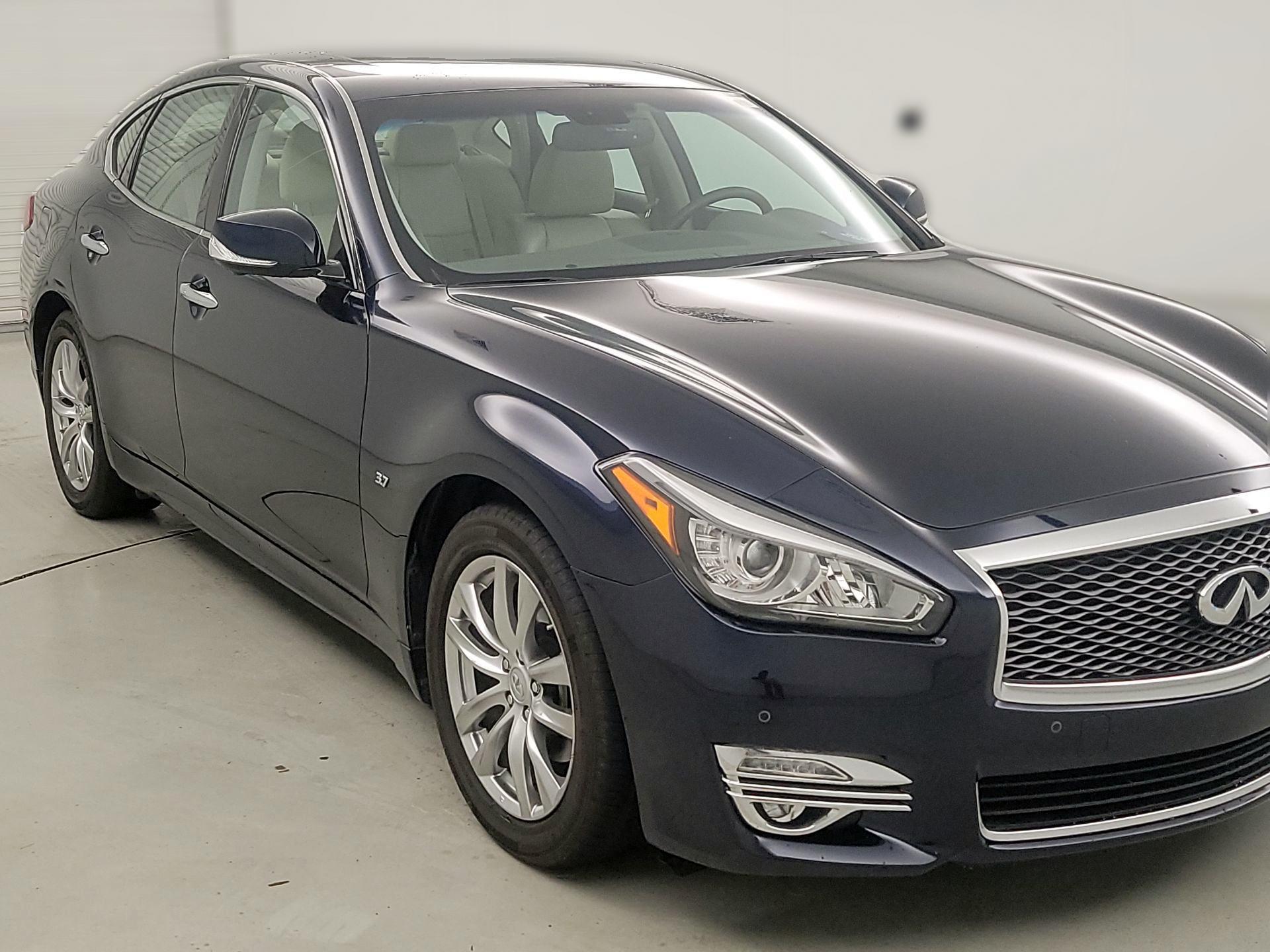 Thumbnail: 2019 INFINITI Q70 - 1