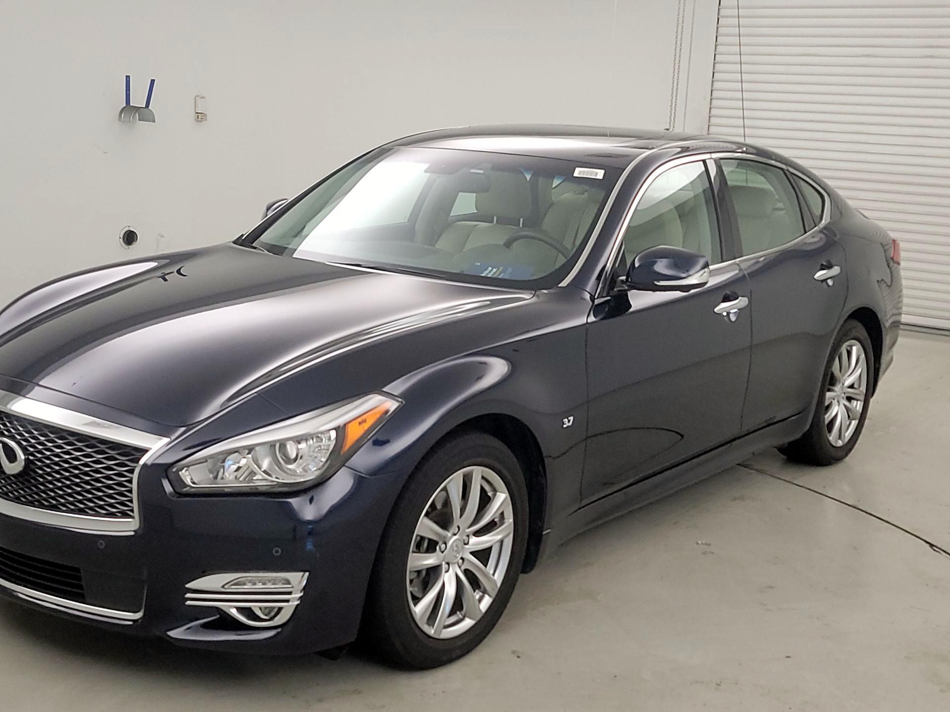 Thumbnail: 2019 INFINITI Q70 - 3