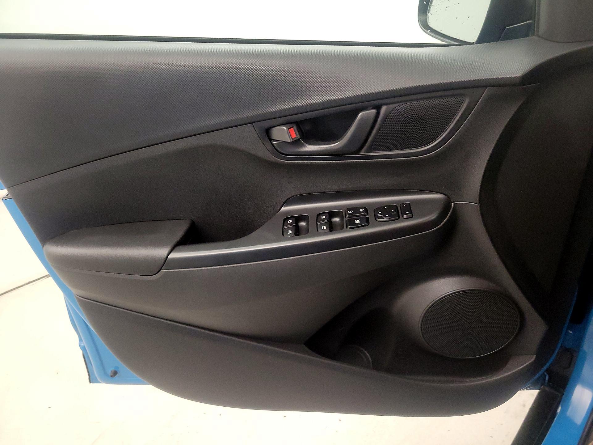 Thumbnail: 2022 Hyundai Kona - 12