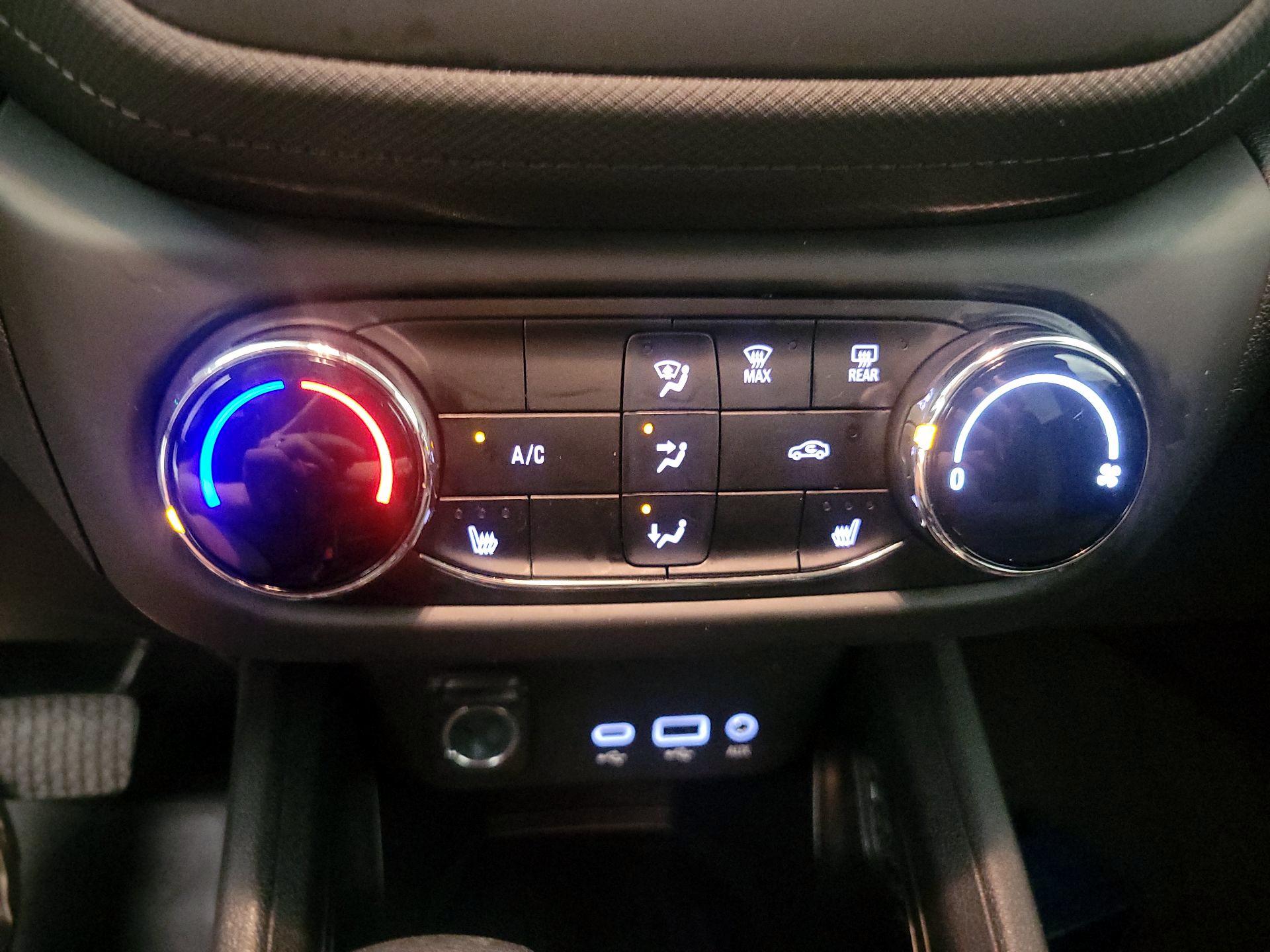 Thumbnail: 2023 Chevrolet TrailBlazer - 16