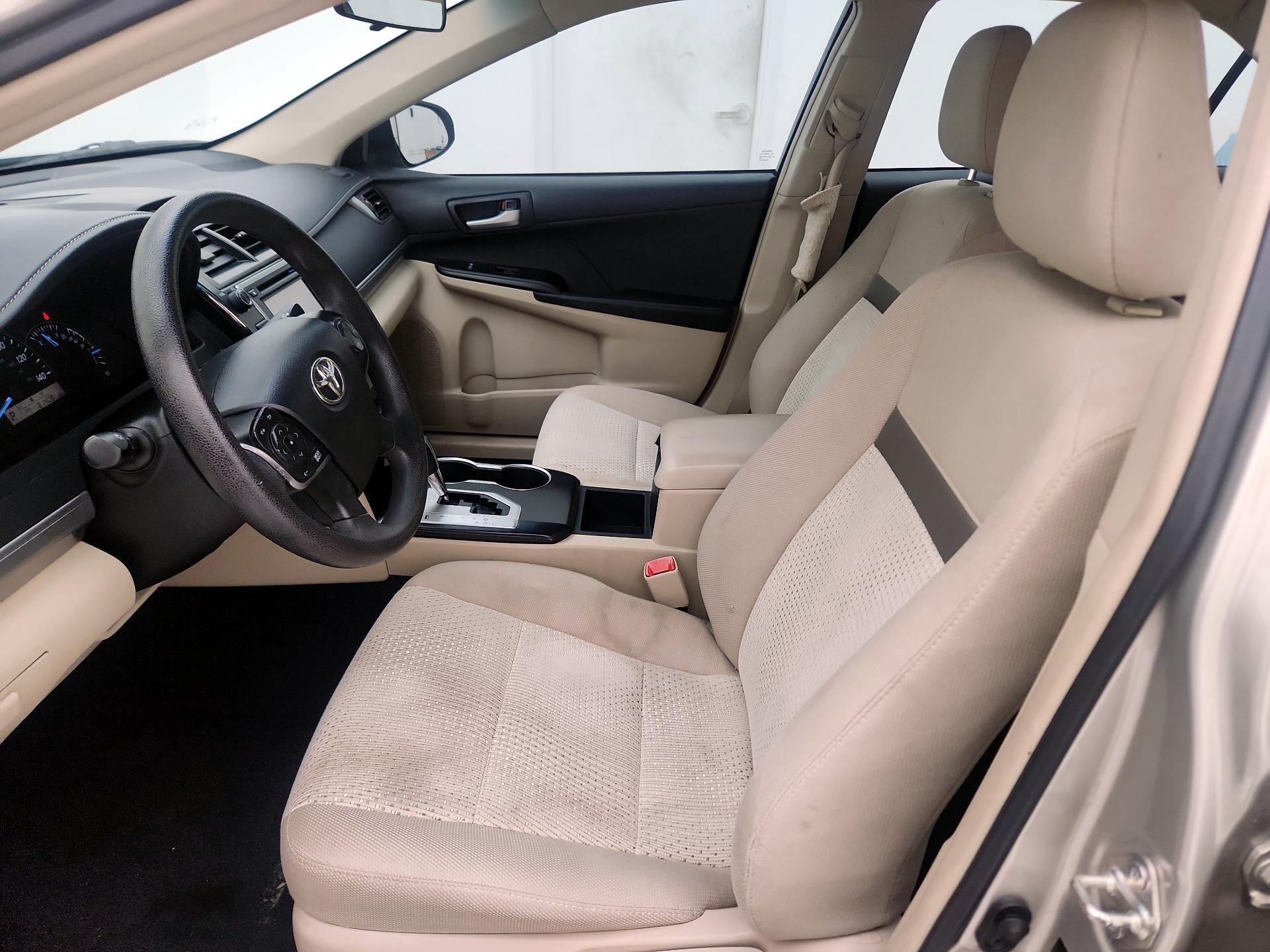 Thumbnail: 2014 Toyota Camry - 11