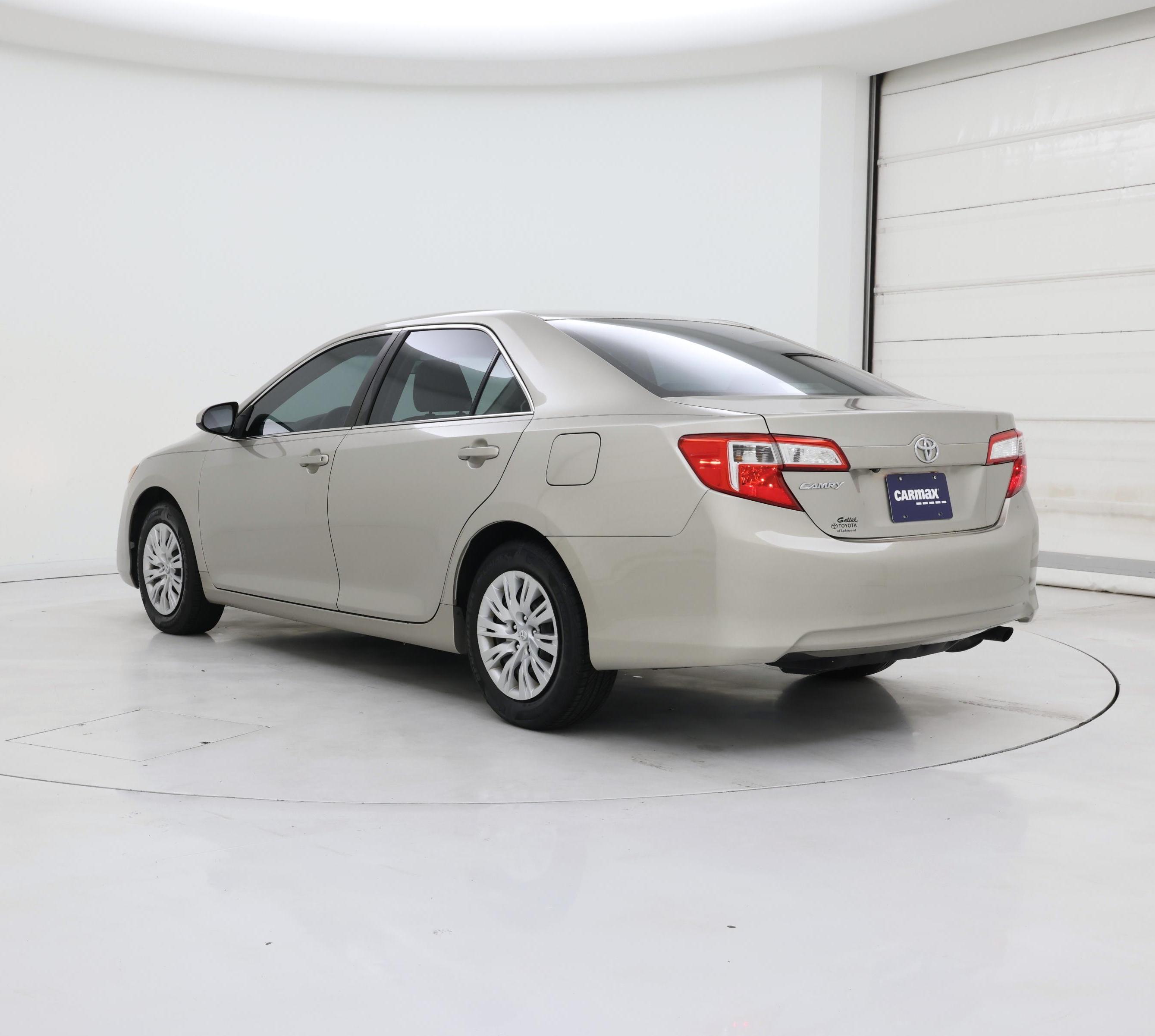 Thumbnail: 2014 Toyota Camry - 2