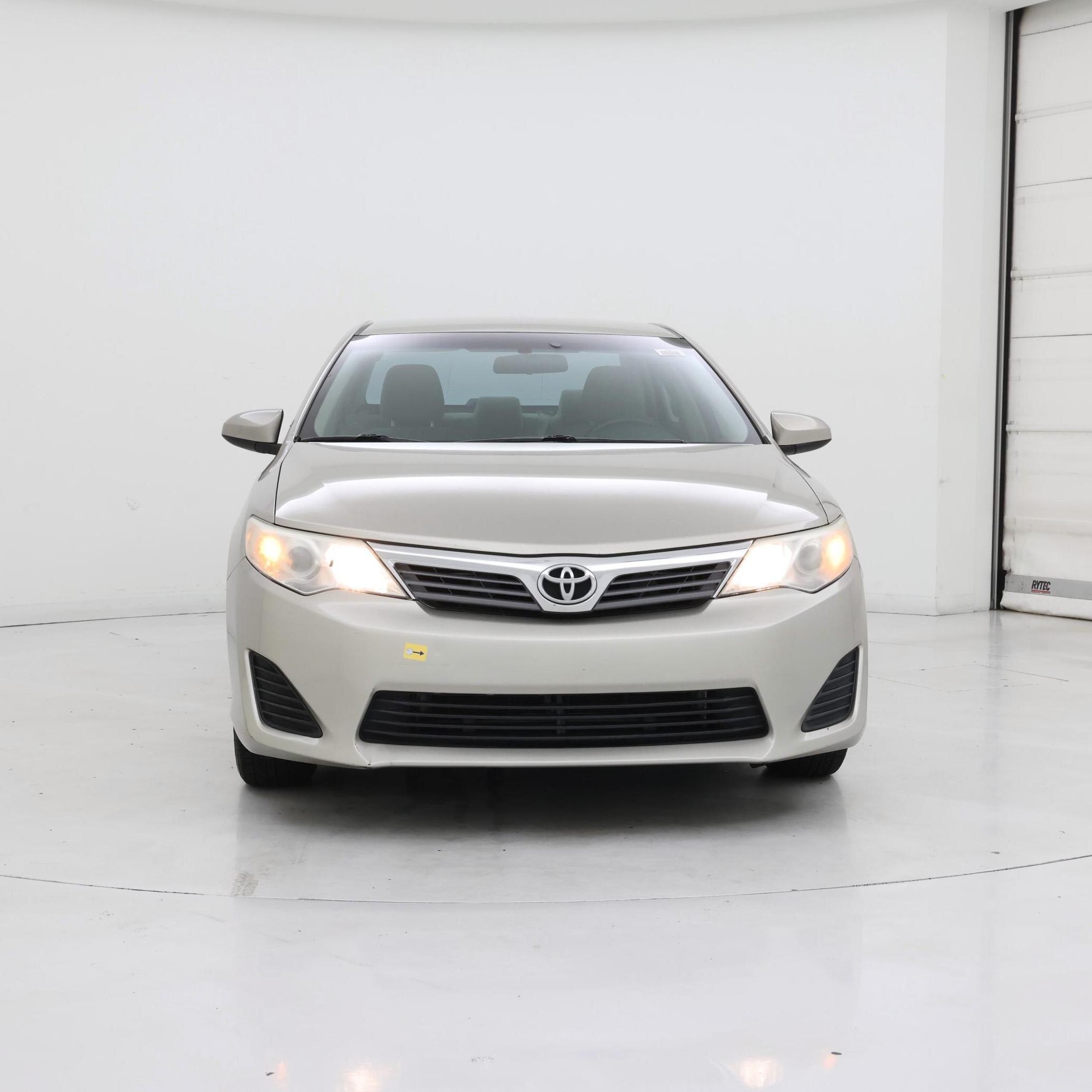 Thumbnail: 2014 Toyota Camry - 5