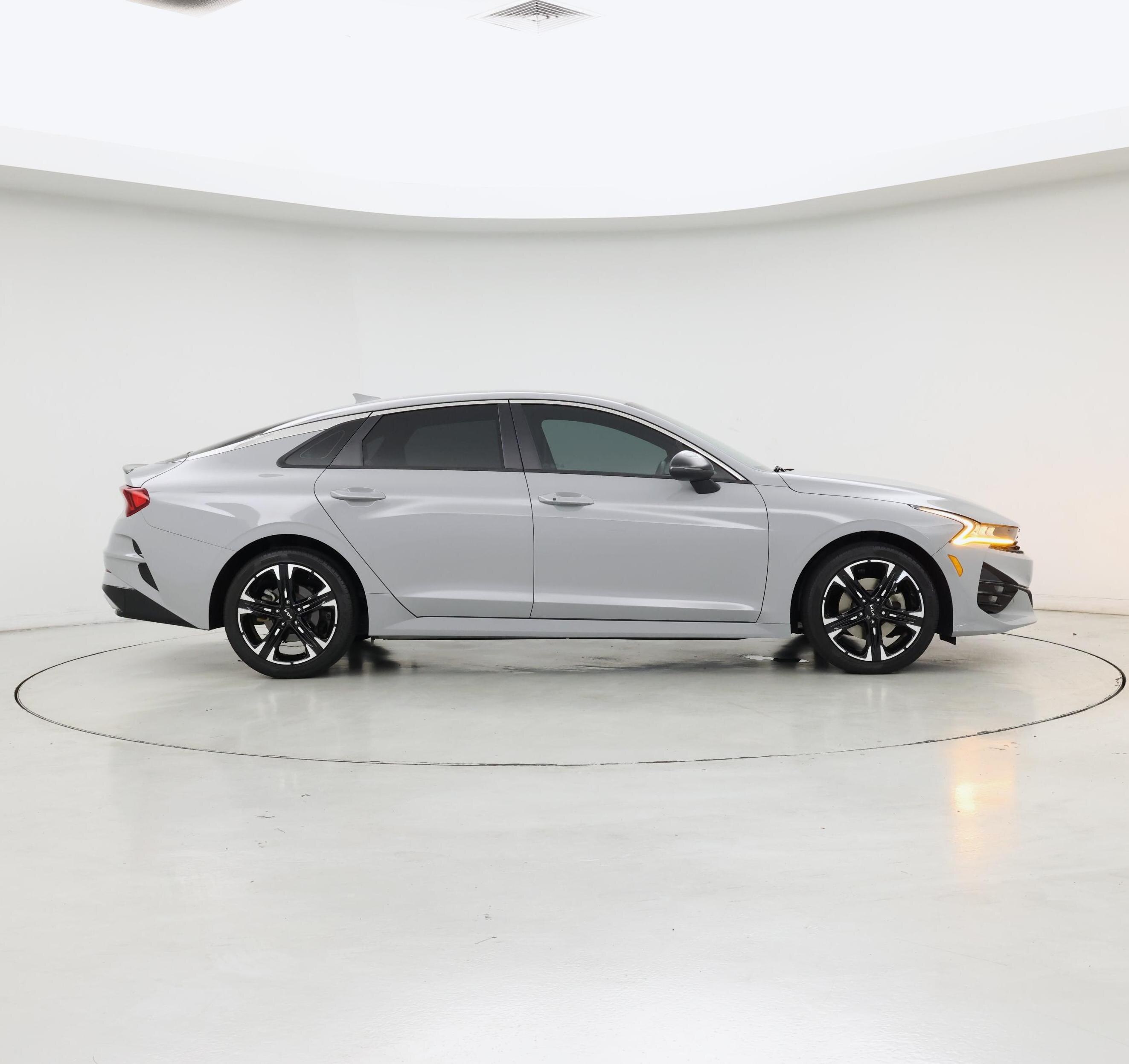 Thumbnail: 2023 Kia K5 - 7