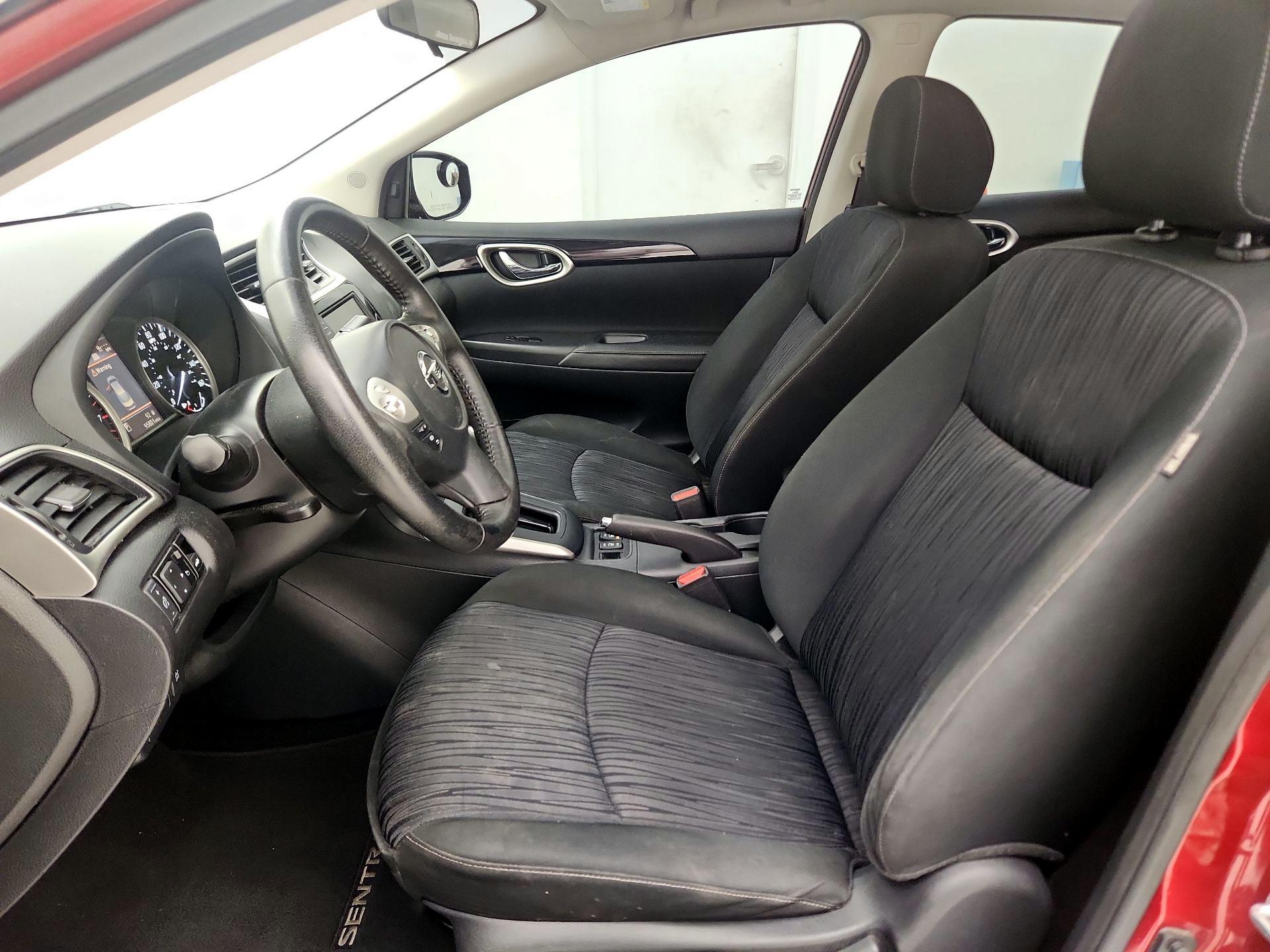 Thumbnail: 2019 Nissan Sentra - 11