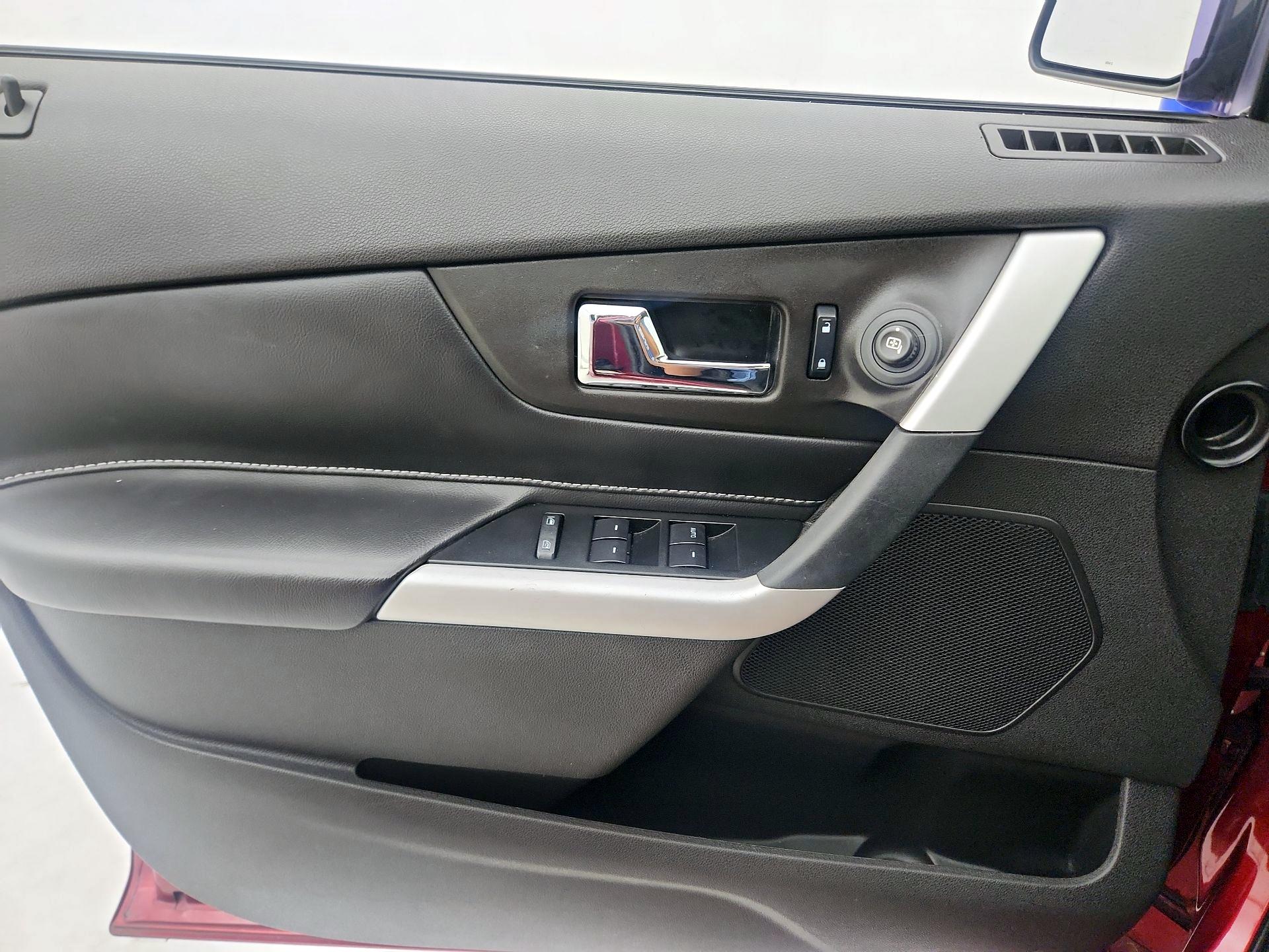 Thumbnail: 2013 Ford Edge - 12